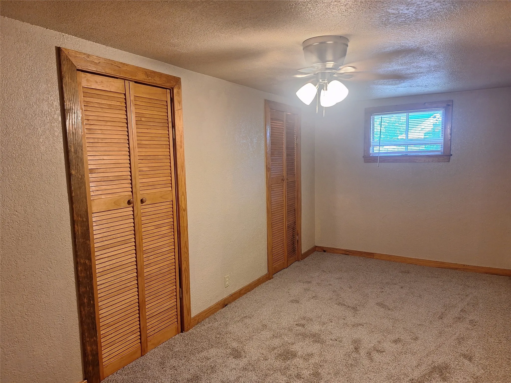 Apartment For Rent in Tarrant County , 1705 Chris Craft Drive 2, Grapevine, Texas 76051, 1 Bedroom, 1 Bathroom, Garage spaces, 650 Sqft, built in 1966, mls#21313590, Real Estate Agent in Grapevine, Homes For Rent in Tarrant county, Homes For Rent in Grapevine, Realtor in Grapevine Texas, Real Estate Brokerage Independent Realty Texas, Luminita Cordes Realtor