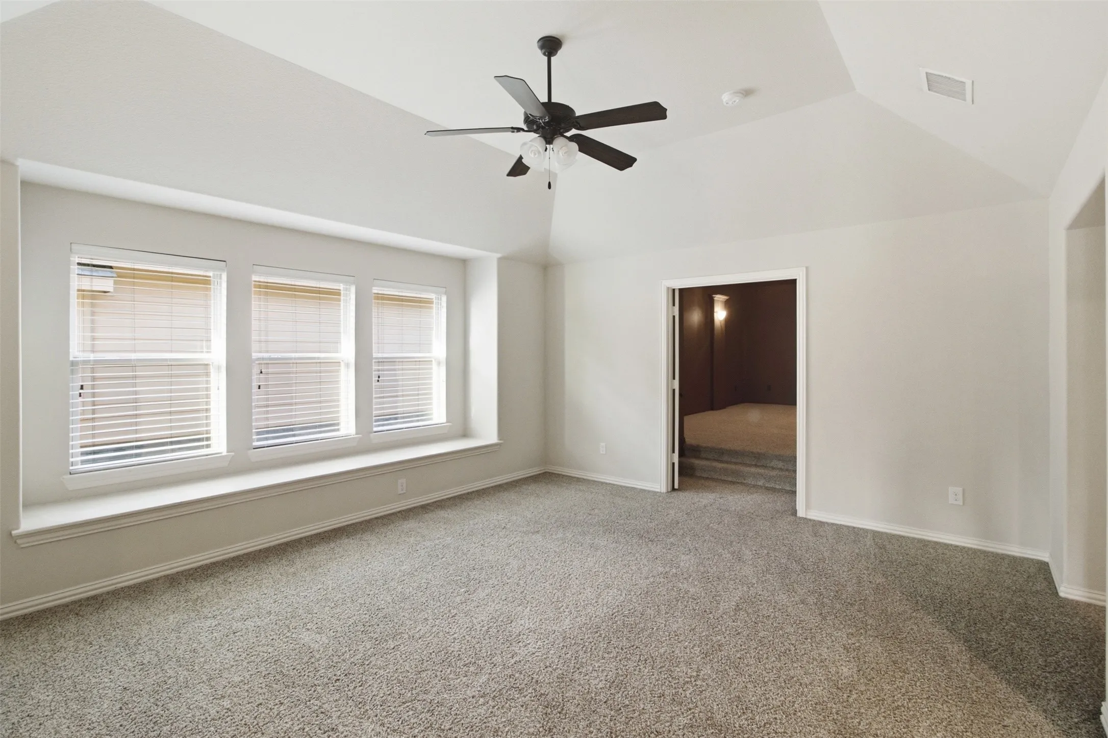 Single Family Residence For Sale in Collin County , 2270 Morning Dew Court, Allen, Texas 75013, 4 Bedroom, 3 Bathroom, 2 Garage spaces, 3,186 Sqft, built in 2013, mls#21316694, Real Estate Agent in Allen, Homes For Sale in Collin county, Homes For Sale in Allen, Realtor in Allen Texas, Real Estate Brokerage Independent Realty Texas, Luminita Cordes Realtor