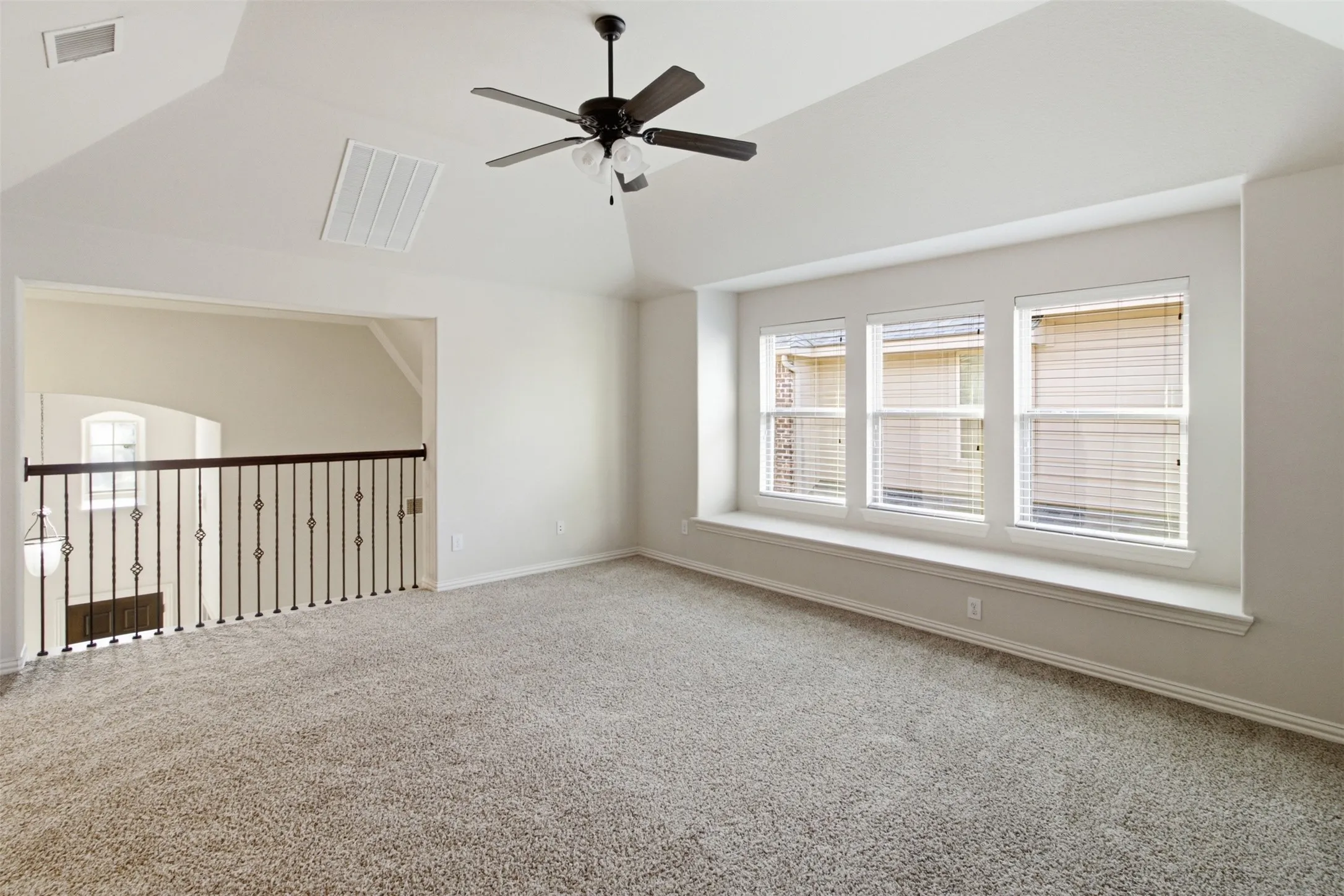 Single Family Residence For Sale in Collin County , 2270 Morning Dew Court, Allen, Texas 75013, 4 Bedroom, 3 Bathroom, 2 Garage spaces, 3,186 Sqft, built in 2013, mls#21316694, Real Estate Agent in Allen, Homes For Sale in Collin county, Homes For Sale in Allen, Realtor in Allen Texas, Real Estate Brokerage Independent Realty Texas, Luminita Cordes Realtor