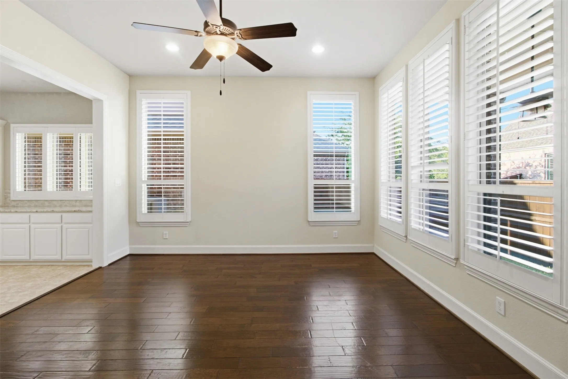 Single Family Residence For Sale in Collin County , 2270 Morning Dew Court, Allen, Texas 75013, 4 Bedroom, 3 Bathroom, 2 Garage spaces, 3,186 Sqft, built in 2013, mls#21316694, Real Estate Agent in Allen, Homes For Sale in Collin county, Homes For Sale in Allen, Realtor in Allen Texas, Real Estate Brokerage Independent Realty Texas, Luminita Cordes Realtor