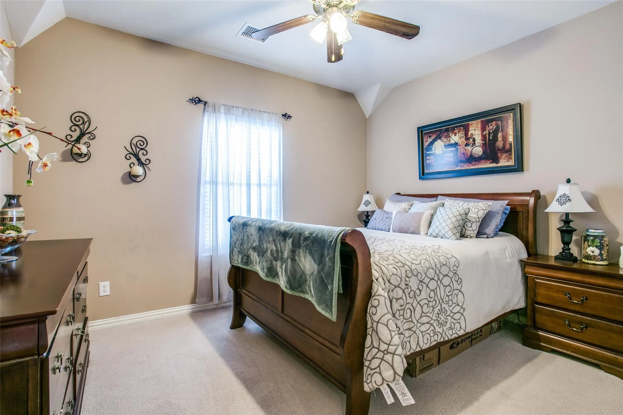 Single Family Residence For Rent in Collin County , 5424 Oakley Road, Mc Kinney, Texas 75070, 4 Bedroom, 3 Bathroom, 2 Garage spaces, 2,657 Sqft, built in 2004, mls#21316703, Real Estate Agent in Mc Kinney, Homes For Rent in Collin county, Homes For Rent in Mc Kinney, Realtor in Mc Kinney Texas, Real Estate Brokerage Independent Realty Texas, Luminita Cordes Realtor