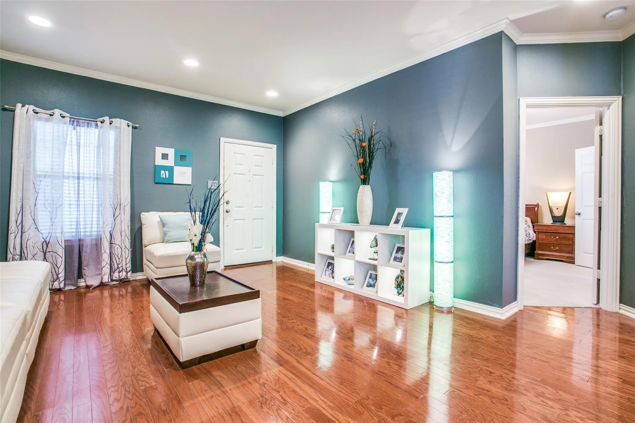 Single Family Residence For Rent in Collin County , 5424 Oakley Road, Mc Kinney, Texas 75070, 4 Bedroom, 3 Bathroom, 2 Garage spaces, 2,657 Sqft, built in 2004, mls#21316703, Real Estate Agent in Mc Kinney, Homes For Rent in Collin county, Homes For Rent in Mc Kinney, Realtor in Mc Kinney Texas, Real Estate Brokerage Independent Realty Texas, Luminita Cordes Realtor