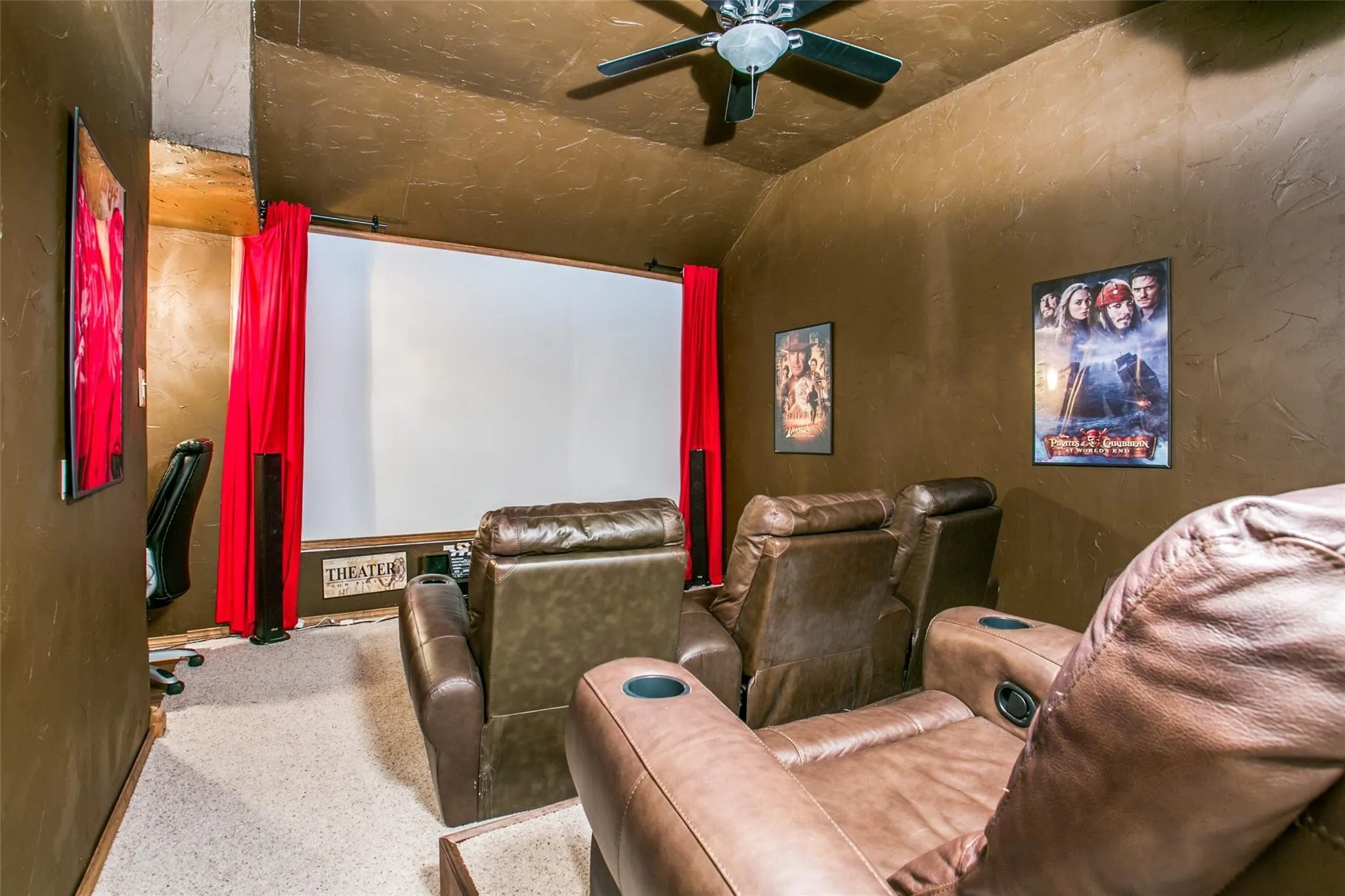Single Family Residence For Rent in Collin County , 5424 Oakley Road, Mc Kinney, Texas 75070, 4 Bedroom, 3 Bathroom, 2 Garage spaces, 2,657 Sqft, built in 2004, mls#21316703, Real Estate Agent in Mc Kinney, Homes For Rent in Collin county, Homes For Rent in Mc Kinney, Realtor in Mc Kinney Texas, Real Estate Brokerage Independent Realty Texas, Luminita Cordes Realtor