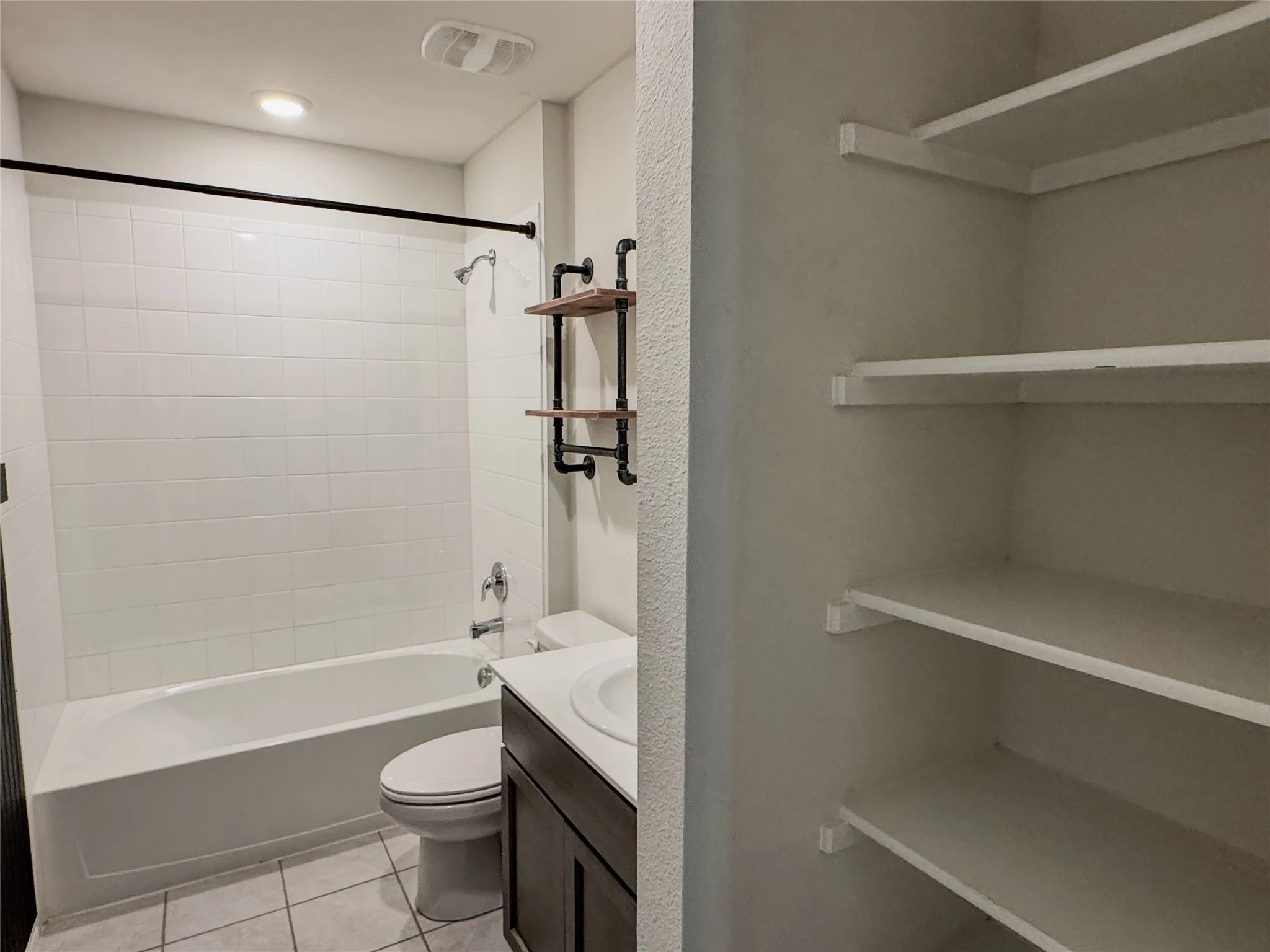 Single Family Residence For Rent in Collin County , 801 Meadow Creek Lane, Josephine, Texas 75189, 4 Bedroom, 2 Bathroom, 2 Garage spaces, 1,708 Sqft, built in 2020, mls#21316696, Real Estate Agent in Josephine, Homes For Rent in Collin county, Homes For Rent in Josephine, Realtor in Josephine Texas, Real Estate Brokerage Independent Realty Texas, Luminita Cordes Realtor
