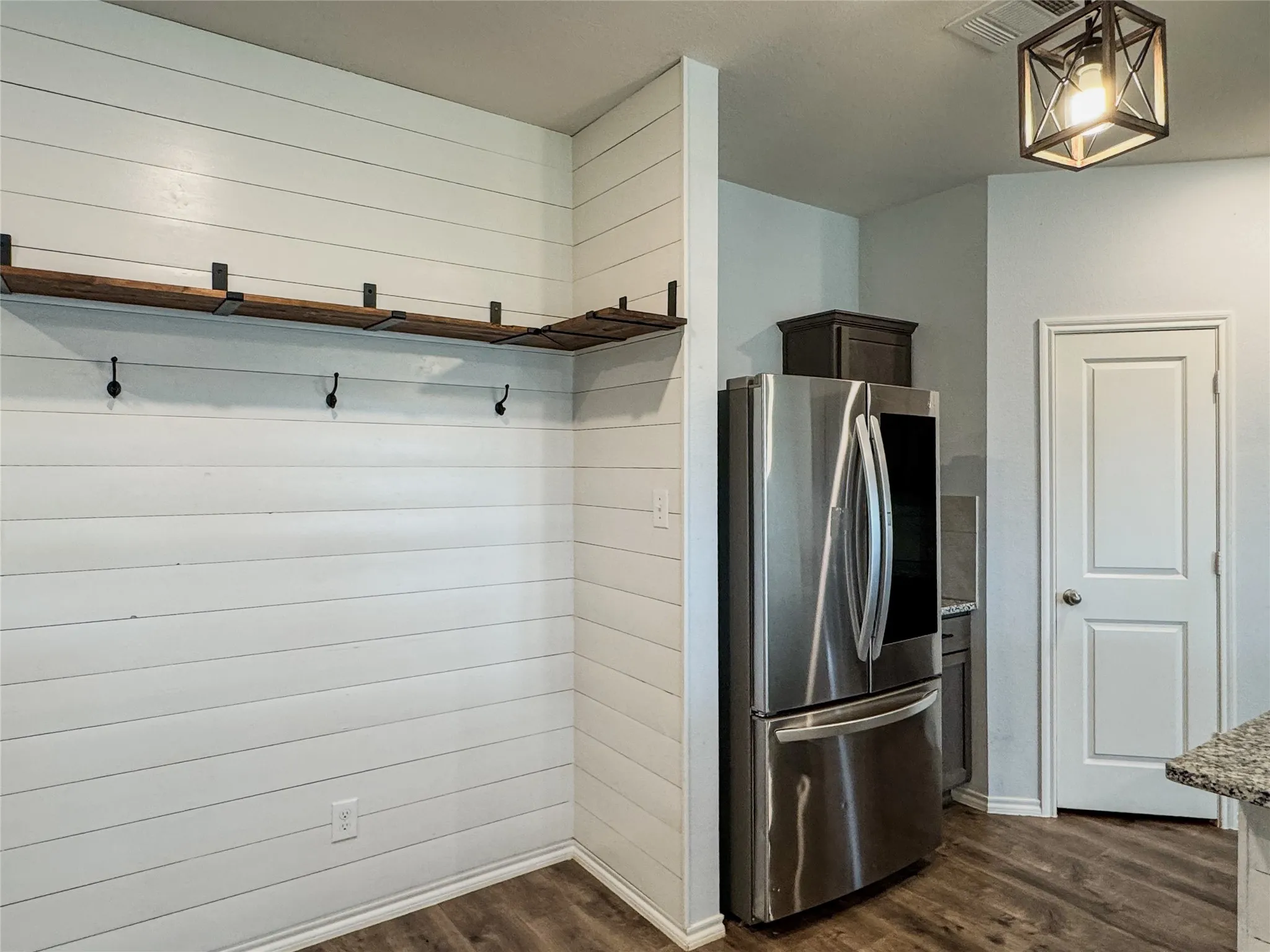 Single Family Residence For Rent in Collin County , 801 Meadow Creek Lane, Josephine, Texas 75189, 4 Bedroom, 2 Bathroom, 2 Garage spaces, 1,708 Sqft, built in 2020, mls#21316696, Real Estate Agent in Josephine, Homes For Rent in Collin county, Homes For Rent in Josephine, Realtor in Josephine Texas, Real Estate Brokerage Independent Realty Texas, Luminita Cordes Realtor