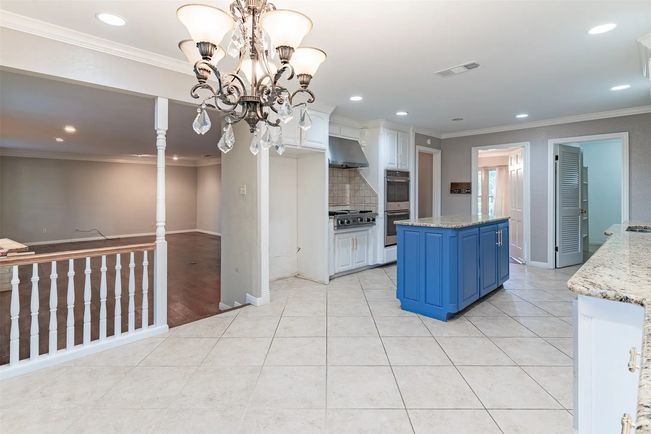 Single Family Residence For Sale in Mc Lennan County , 3400 Dever Drive, Waco, Texas 76708, 3 Bedroom, 2 Bathroom, Garage spaces, 2,958 Sqft, built in 1973, mls#21314668, Real Estate Agent in Waco, Homes For Sale in Mc Lennan county, Homes For Sale in Waco, Realtor in Waco Texas, Real Estate Brokerage Independent Realty Texas, Luminita Cordes Realtor