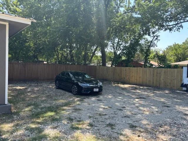 Duplex For Rent in Dallas County , 8714 Quinn Street B, Dallas, Texas 75217, 2 Bedroom, 2 Bathroom, Garage spaces, 1,090 Sqft, built in 1962, mls#21316737, Real Estate Agent in Dallas, Homes For Rent in Dallas county, Homes For Rent in Dallas, Realtor in Dallas Texas, Real Estate Brokerage Independent Realty Texas, Luminita Cordes Realtor