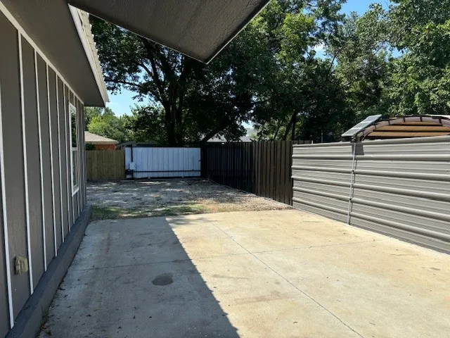 Duplex For Rent in Dallas County , 8714 Quinn Street B, Dallas, Texas 75217, 2 Bedroom, 2 Bathroom, Garage spaces, 1,090 Sqft, built in 1962, mls#21316737, Real Estate Agent in Dallas, Homes For Rent in Dallas county, Homes For Rent in Dallas, Realtor in Dallas Texas, Real Estate Brokerage Independent Realty Texas, Luminita Cordes Realtor