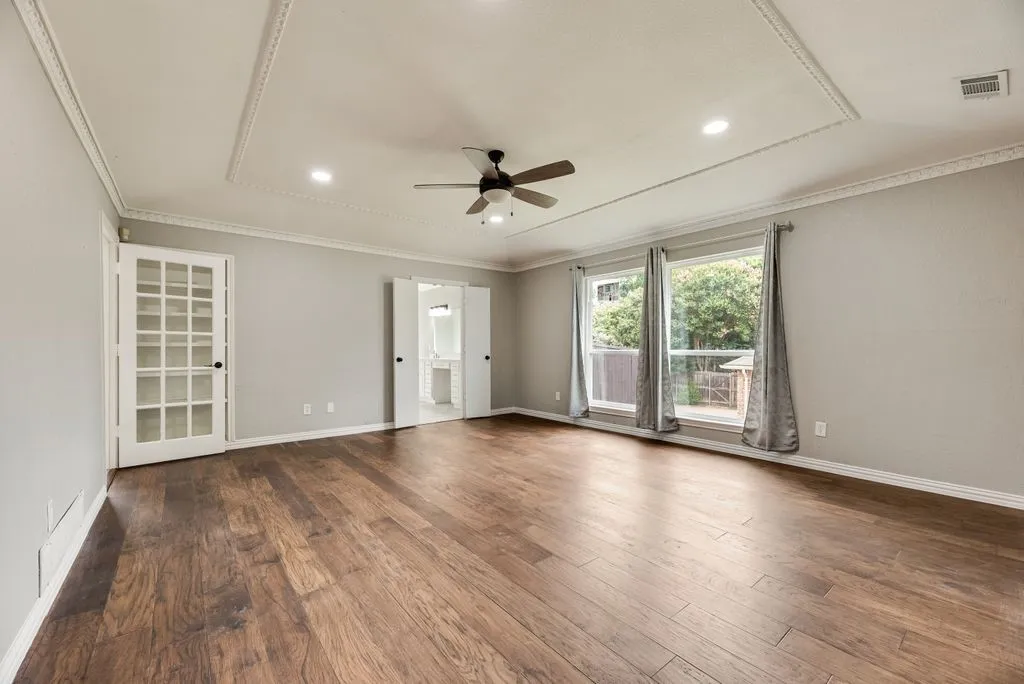 Single Family Residence For Sale in Dallas County , 915 Greenbriar Lane, Duncanville, Texas 75137, 4 Bedroom, 3 Bathroom, 3 Garage spaces, 2,957 Sqft, built in 1981, mls#21315088, Real Estate Agent in Duncanville, Homes For Sale in Dallas county, Homes For Sale in Duncanville, Realtor in Duncanville Texas, Real Estate Brokerage Independent Realty Texas, Luminita Cordes Realtor