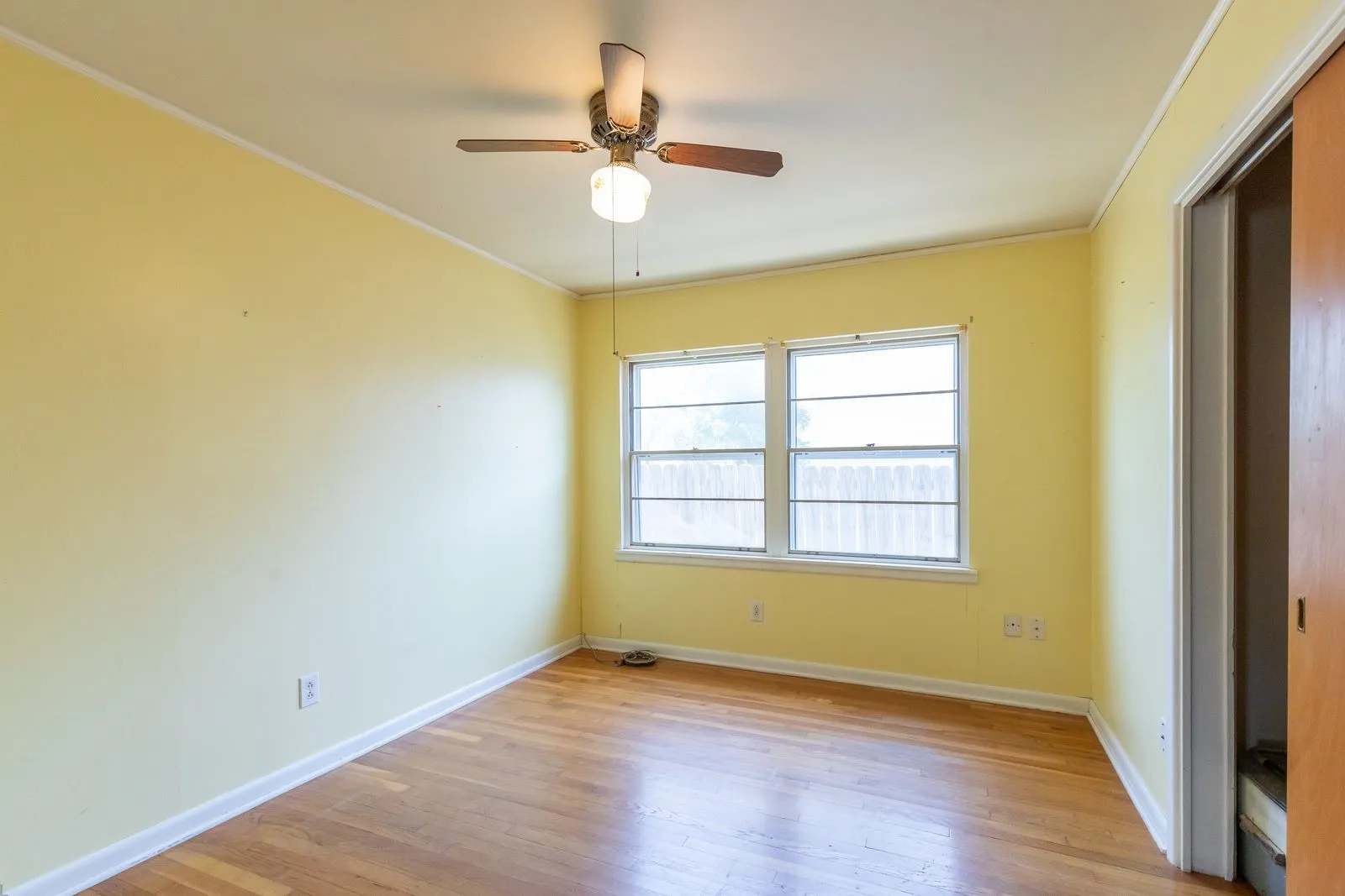 Single Family Residence For Sale in Taylor County , 1625 Bridge Avenue, Abilene, Texas 79603, 3 Bedrooms, 1 Bathroom, Garage spaces, 1,160 Sqft, built in 1955, Price $165,900, mls#21315545, Real Estate Agent in Abilene, Homes For Sale in Taylor county, Homes For Sale in Abilene, Realtor in Abilene Texas, Real Estate Brokerage Independent Realty Texas, Luminita Cordes Realtor