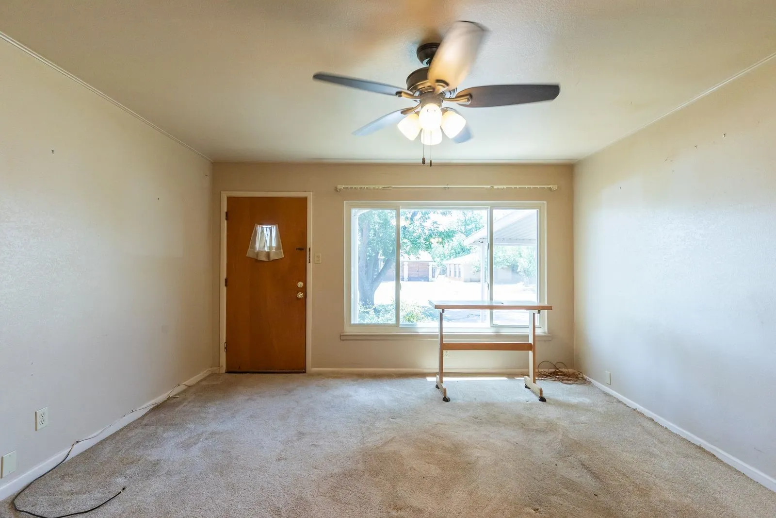 Single Family Residence For Sale in Taylor County , 1625 Bridge Avenue, Abilene, Texas 79603, 3 Bedrooms, 1 Bathroom, Garage spaces, 1,160 Sqft, built in 1955, Price $165,900, mls#21315545, Real Estate Agent in Abilene, Homes For Sale in Taylor county, Homes For Sale in Abilene, Realtor in Abilene Texas, Real Estate Brokerage Independent Realty Texas, Luminita Cordes Realtor