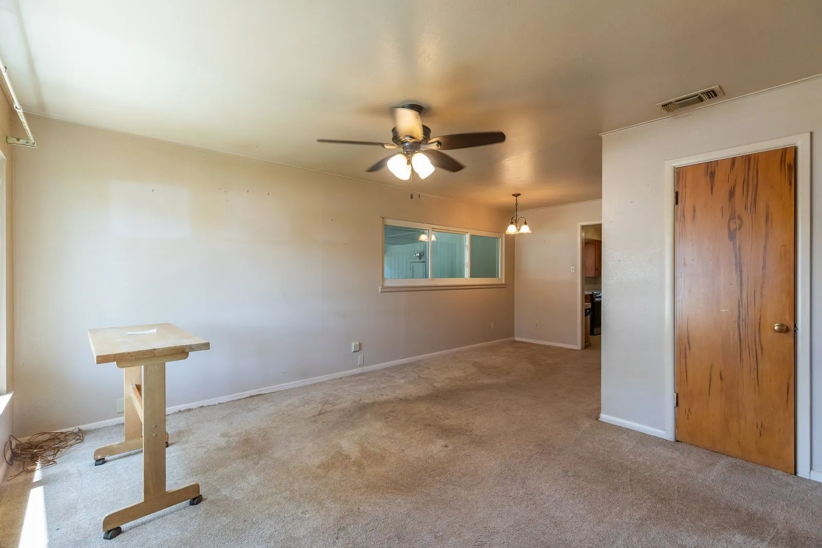 Single Family Residence For Sale in Taylor County , 1625 Bridge Avenue, Abilene, Texas 79603, 3 Bedrooms, 1 Bathroom, Garage spaces, 1,160 Sqft, built in 1955, Price $165,900, mls#21315545, Real Estate Agent in Abilene, Homes For Sale in Taylor county, Homes For Sale in Abilene, Realtor in Abilene Texas, Real Estate Brokerage Independent Realty Texas, Luminita Cordes Realtor