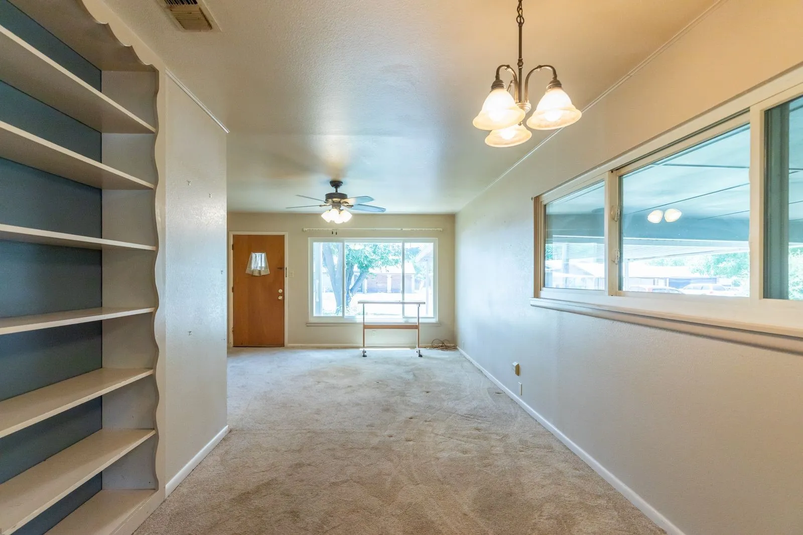 Single Family Residence For Sale in Taylor County , 1625 Bridge Avenue, Abilene, Texas 79603, 3 Bedrooms, 1 Bathroom, Garage spaces, 1,160 Sqft, built in 1955, Price $165,900, mls#21315545, Real Estate Agent in Abilene, Homes For Sale in Taylor county, Homes For Sale in Abilene, Realtor in Abilene Texas, Real Estate Brokerage Independent Realty Texas, Luminita Cordes Realtor