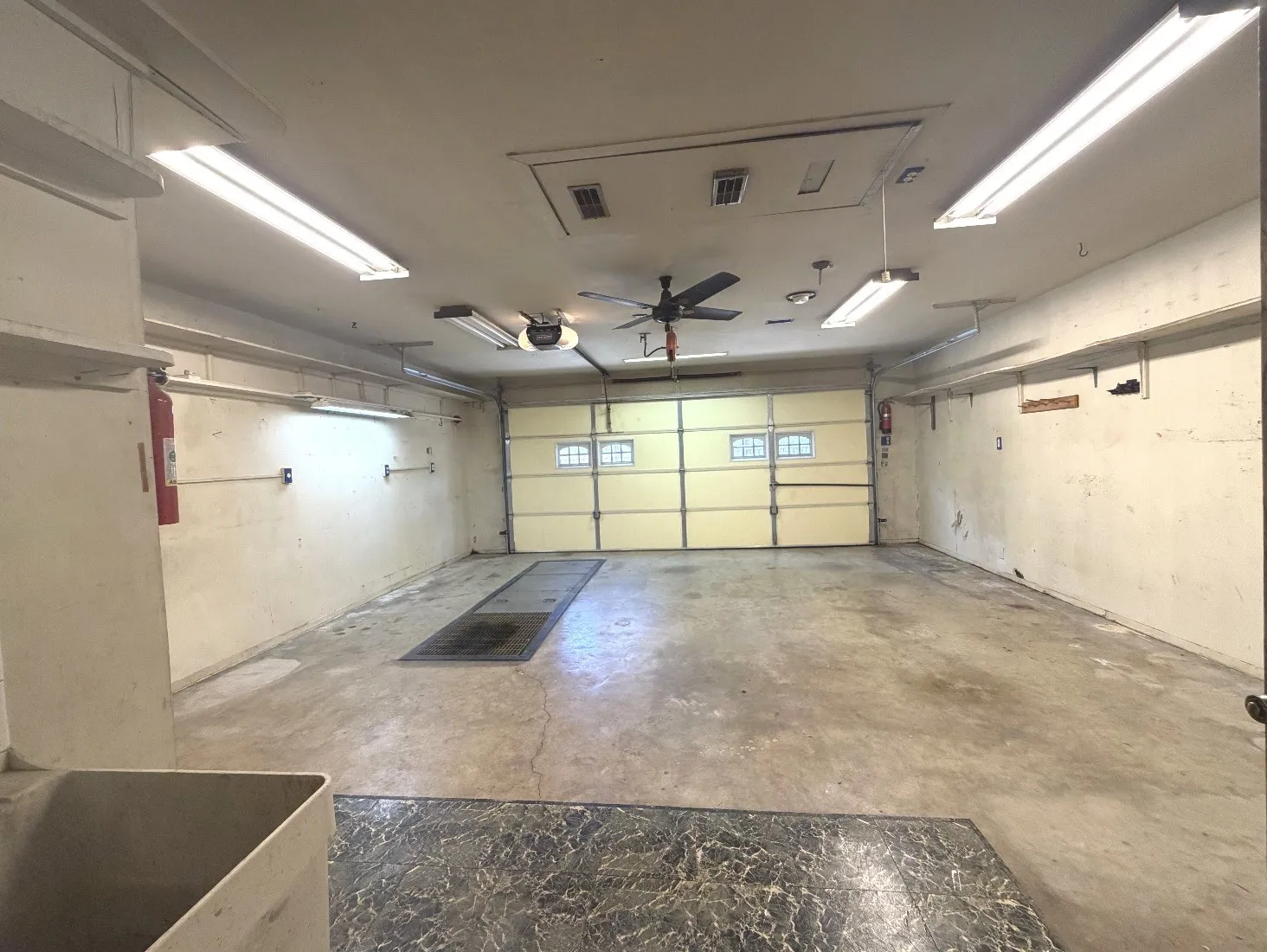 Single Family Residence For Sale in Dallas County , 2510 Brookcrest Drive, Garland, Texas 75040, 4 Bedroom, 2 Bathroom, 3 Garage spaces, 2,013 Sqft, built in 1974, mls#21316517, Real Estate Agent in Garland, Homes For Sale in Dallas county, Homes For Sale in Garland, Realtor in Garland Texas, Real Estate Brokerage Independent Realty Texas, Luminita Cordes Realtor