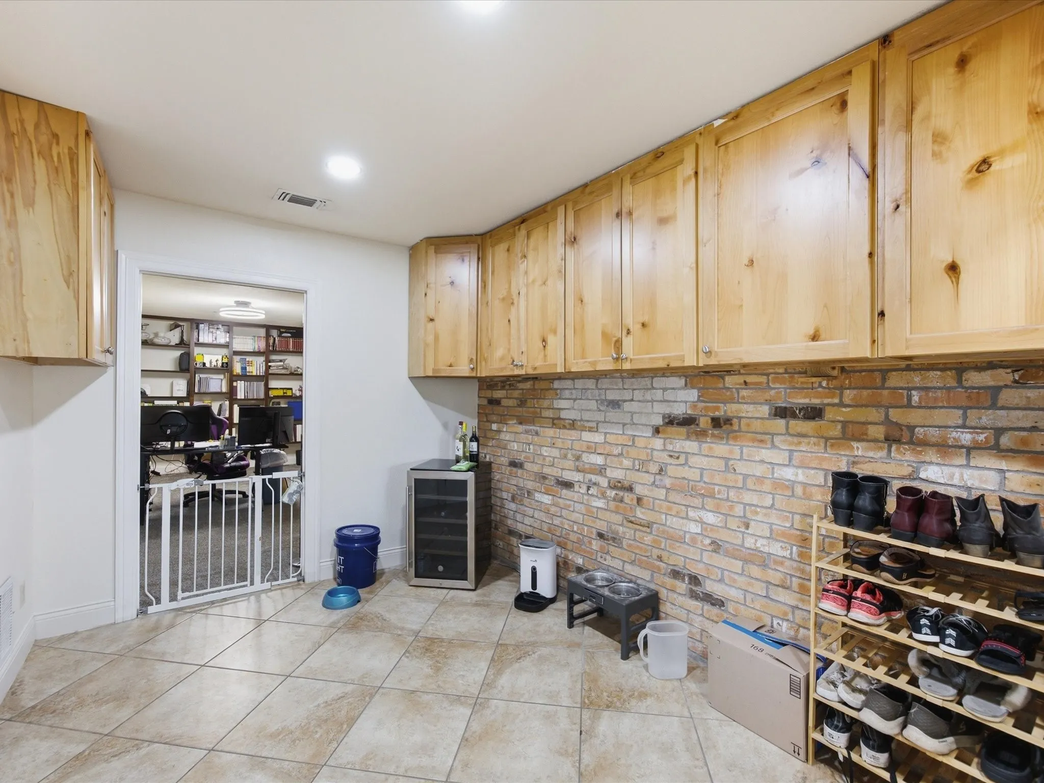 mud room