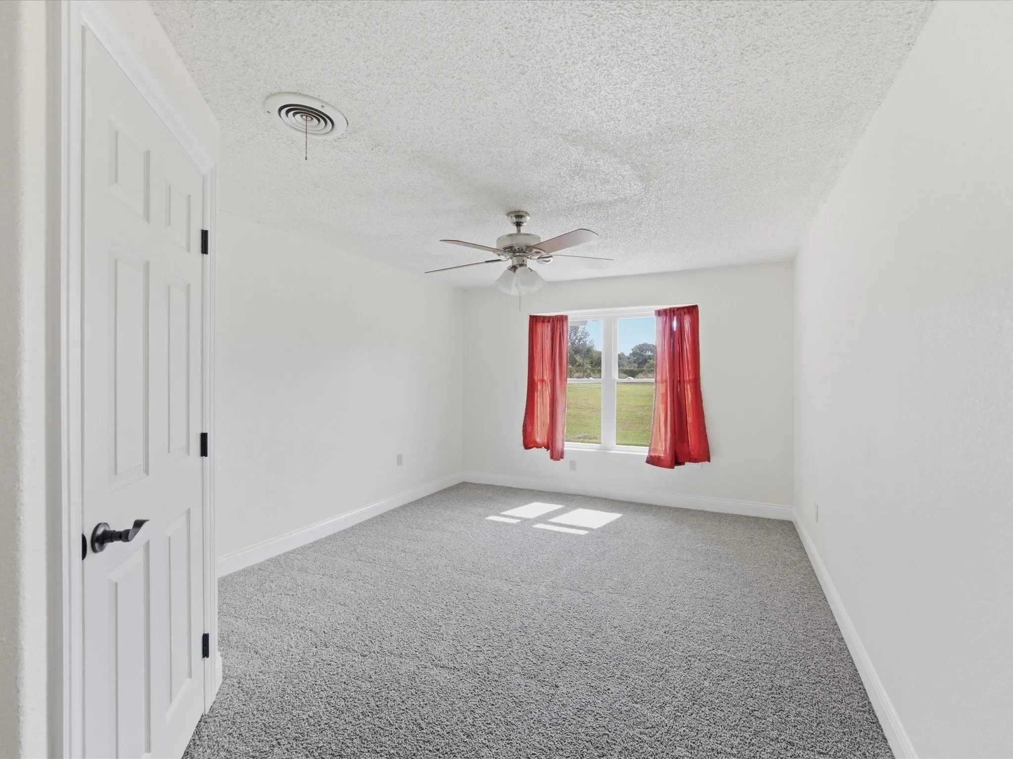 Single Family Residence For Sale in Parker County , 1609 Sweet Springs Road, Weatherford, Texas 76088, 4 Bedroom, 2 Bathroom, 2 Garage spaces, 3,300 Sqft, built in 1968, mls#21316748, Real Estate Agent in Weatherford, Homes For Sale in Parker county, Homes For Sale in Weatherford, Realtor in Weatherford Texas, Real Estate Brokerage Independent Realty Texas, Luminita Cordes Realtor