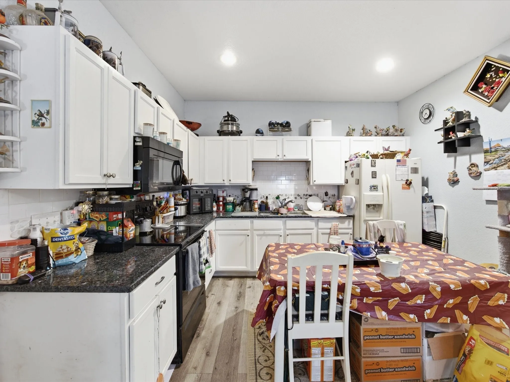 Guest House kitchen