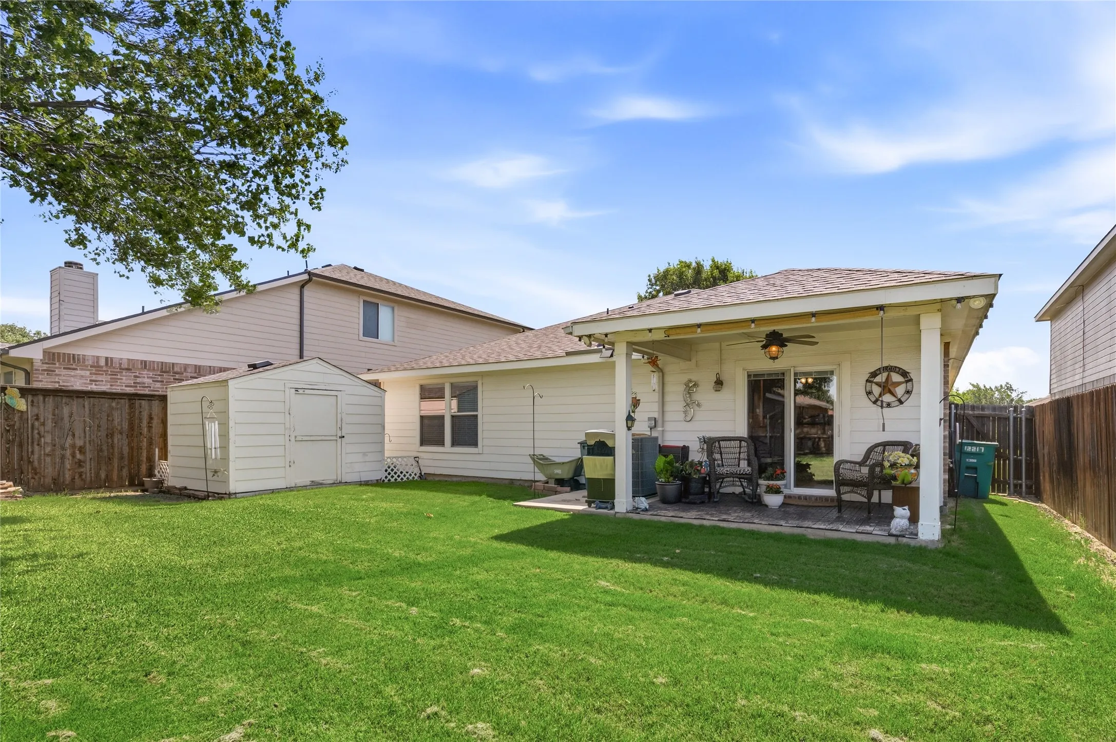 Single Family Residence For Sale in Tarrant County , 9437 Pastime Court, Fort Worth, Texas 76244, 3 Bedroom, 2 Bathroom, 2 Garage spaces, 1,591 Sqft, built in 2004, mls#21315408, Real Estate Agent in Fort Worth, Homes For Sale in Tarrant county, Homes For Sale in Fort Worth, Realtor in Fort Worth Texas, Real Estate Brokerage Independent Realty Texas, Luminita Cordes Realtor