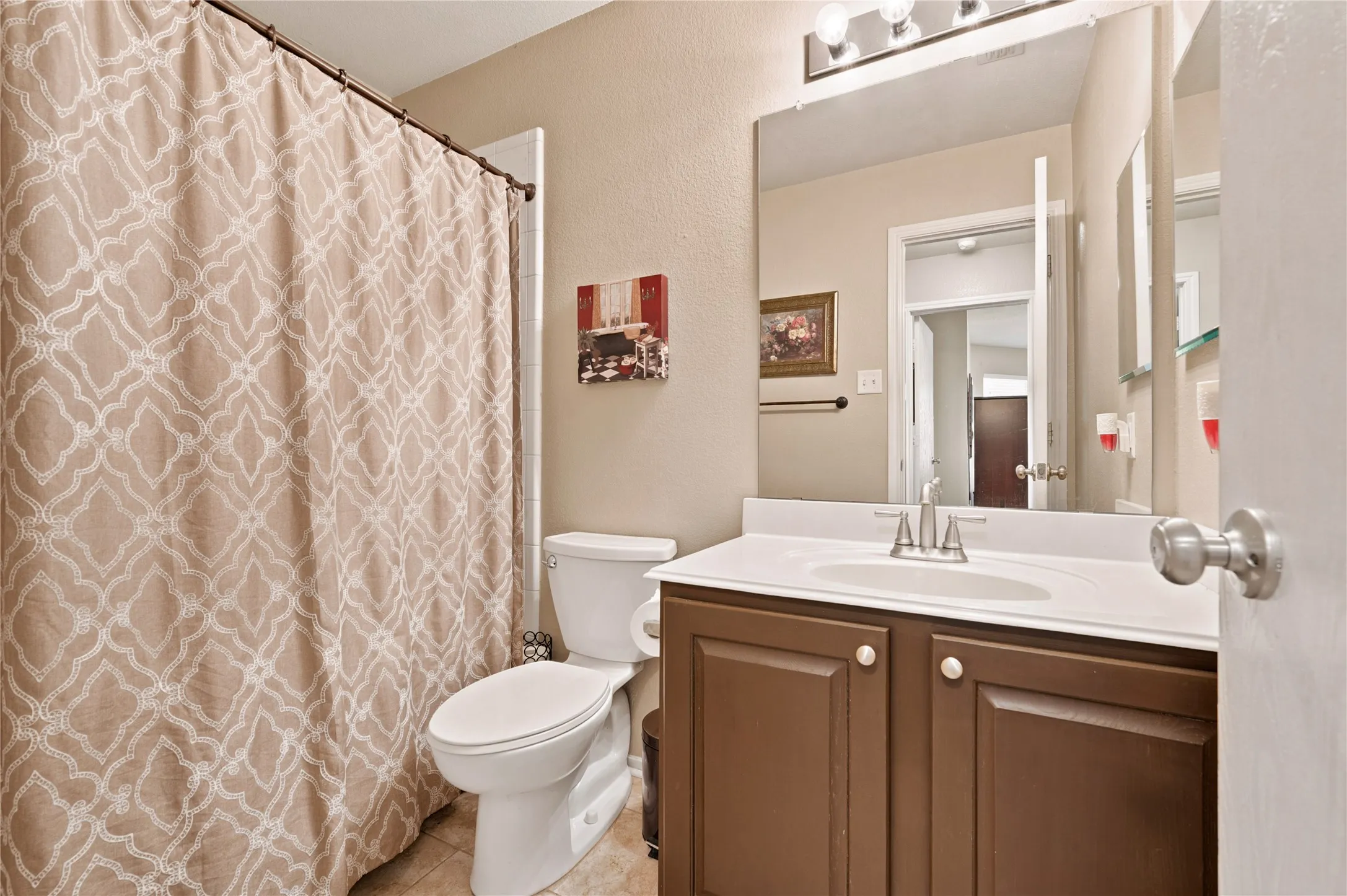 Single Family Residence For Sale in Tarrant County , 9437 Pastime Court, Fort Worth, Texas 76244, 3 Bedroom, 2 Bathroom, 2 Garage spaces, 1,591 Sqft, built in 2004, mls#21315408, Real Estate Agent in Fort Worth, Homes For Sale in Tarrant county, Homes For Sale in Fort Worth, Realtor in Fort Worth Texas, Real Estate Brokerage Independent Realty Texas, Luminita Cordes Realtor