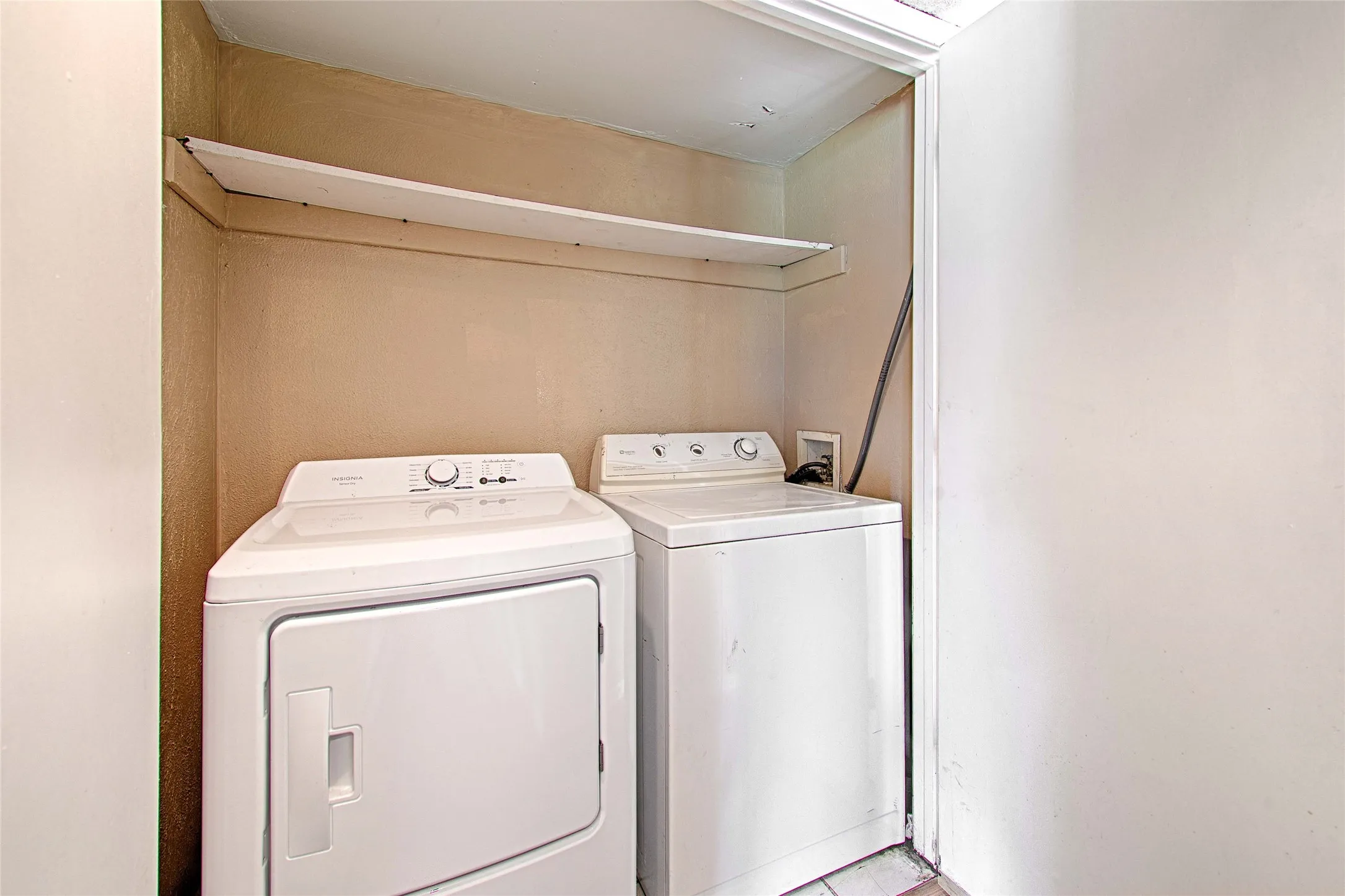 Condominium For Sale in Dallas County , 15889 Preston Road 1001, Dallas, Texas 75248, 2 Bedroom, 2 Bathroom, Garage spaces, 1,443 Sqft, built in 1983, mls#21316766, Real Estate Agent in Dallas, Homes For Sale in Dallas county, Homes For Sale in Dallas, Realtor in Dallas Texas, Real Estate Brokerage Independent Realty Texas, Luminita Cordes Realtor