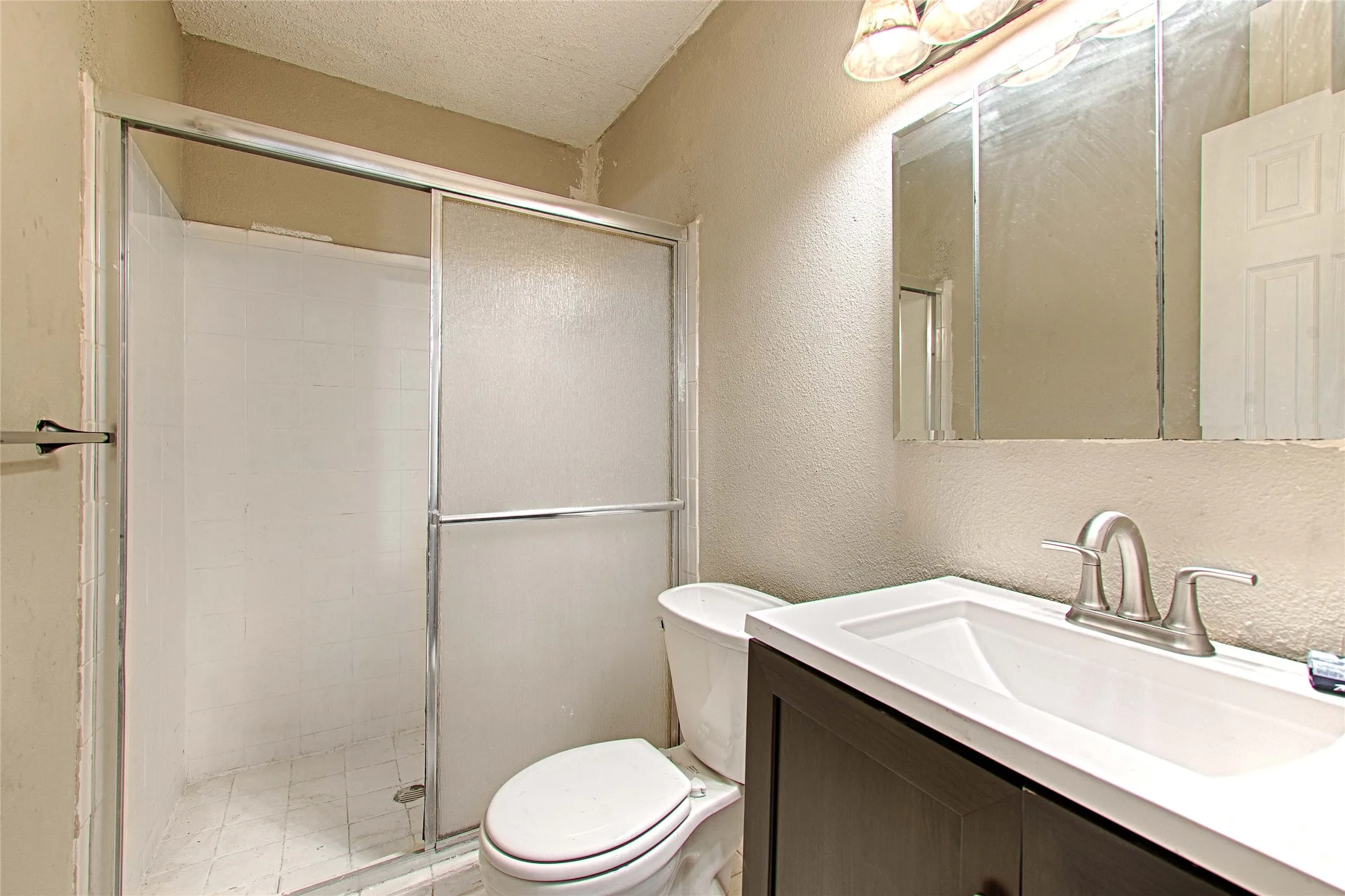 Condominium For Sale in Dallas County , 15889 Preston Road 1001, Dallas, Texas 75248, 2 Bedroom, 2 Bathroom, Garage spaces, 1,443 Sqft, built in 1983, mls#21316766, Real Estate Agent in Dallas, Homes For Sale in Dallas county, Homes For Sale in Dallas, Realtor in Dallas Texas, Real Estate Brokerage Independent Realty Texas, Luminita Cordes Realtor
