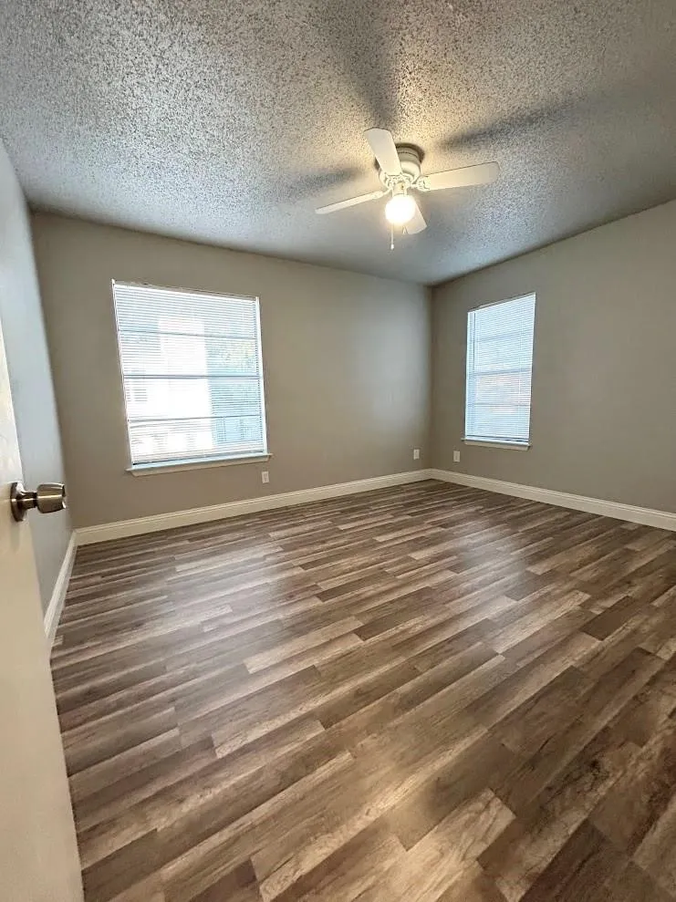 Quadruplex For Rent in Tarrant County , 3741 Bonnie Drive D, Fort Worth, Texas 76116, 2 Bedroom, 2 Bathroom, Garage spaces, 1,015 Sqft, built in 1983, mls#21316775, Real Estate Agent in Fort Worth, Homes For Rent in Tarrant county, Homes For Rent in Fort Worth, Realtor in Fort Worth Texas, Real Estate Brokerage Independent Realty Texas, Luminita Cordes Realtor