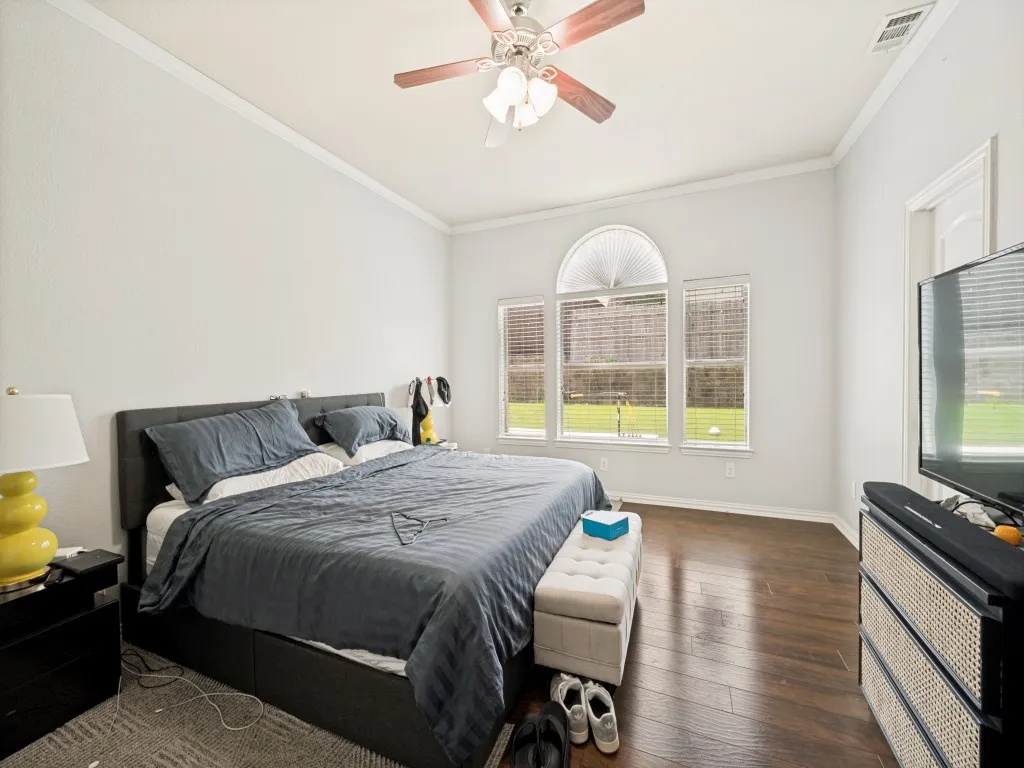 Single Family Residence For Sale in Denton County , 2312 Fountain Gate Drive, Little Elm, Texas 75068, 3 Bedroom, 3 Bathroom, Garage spaces, 2,493 Sqft, built in 2009, mls#21308361, Real Estate Agent in Little Elm, Homes For Sale in Denton county, Homes For Sale in Little Elm, Realtor in Little Elm Texas, Real Estate Brokerage Independent Realty Texas, Luminita Cordes Realtor