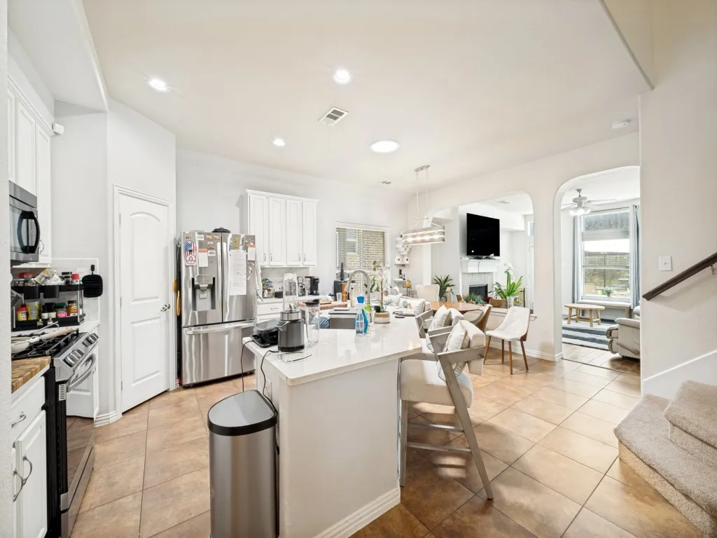 Single Family Residence For Sale in Denton County , 2312 Fountain Gate Drive, Little Elm, Texas 75068, 3 Bedroom, 3 Bathroom, Garage spaces, 2,493 Sqft, built in 2009, mls#21308361, Real Estate Agent in Little Elm, Homes For Sale in Denton county, Homes For Sale in Little Elm, Realtor in Little Elm Texas, Real Estate Brokerage Independent Realty Texas, Luminita Cordes Realtor