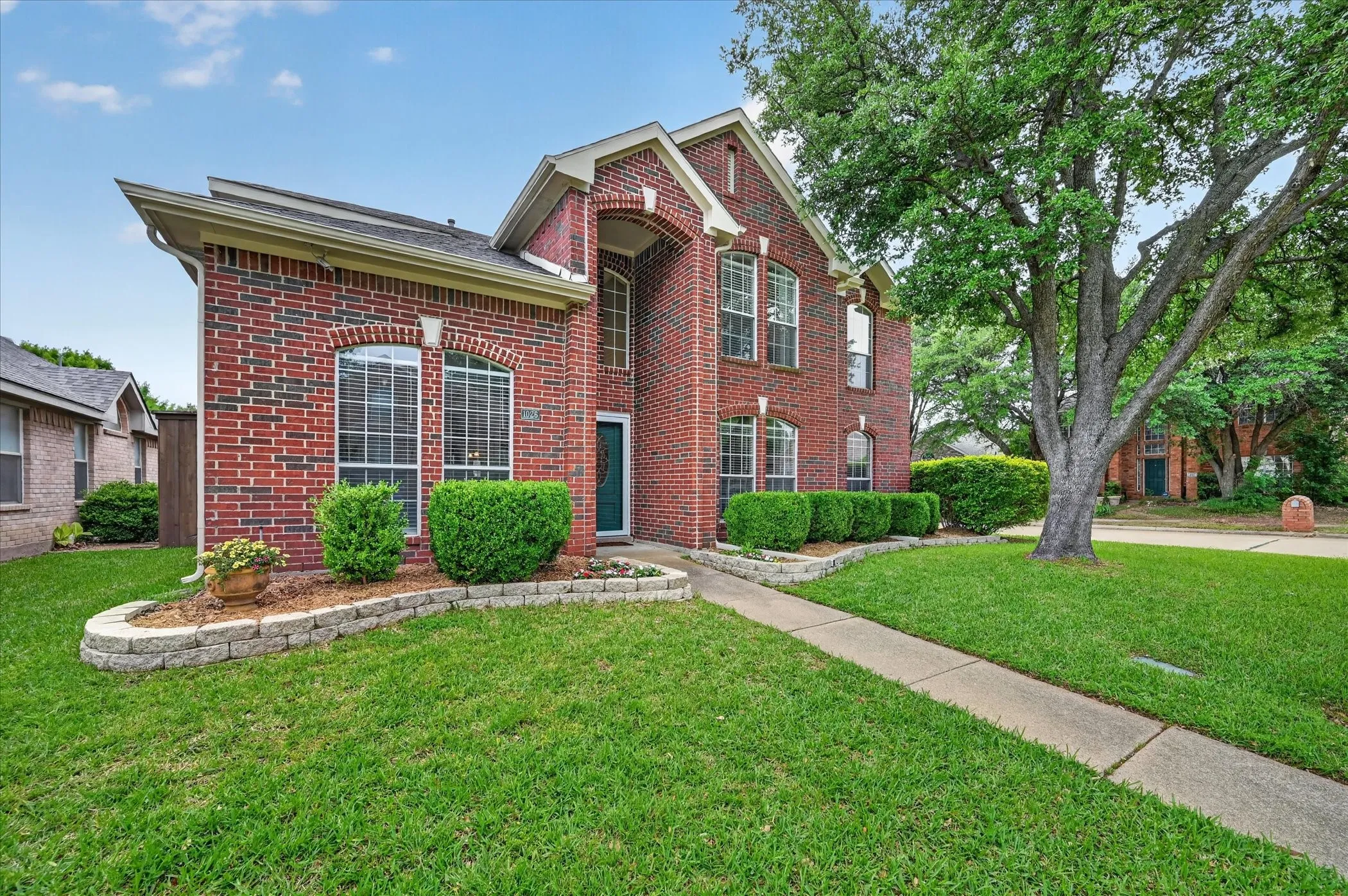 Single Family Residence For Sale in Collin County , 1026 Carlisle Drive, Allen, Texas 75002, 4 Bedroom, 3 Bathroom, 2 Garage spaces, 2,722 Sqft, built in 1993, mls#21316252, Real Estate Agent in Allen, Homes For Sale in Collin county, Homes For Sale in Allen, Realtor in Allen Texas, Real Estate Brokerage Independent Realty Texas, Luminita Cordes Realtor
