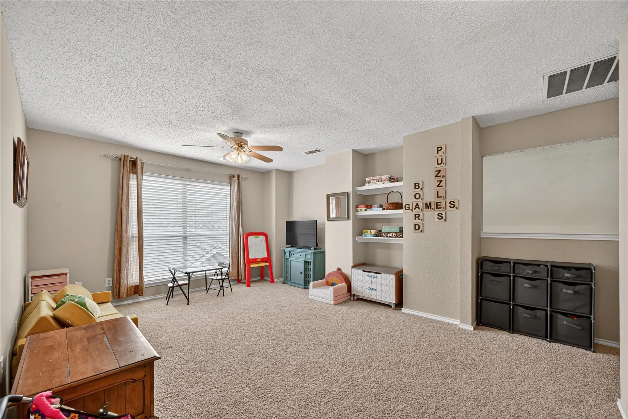 Large upstairs gameroom