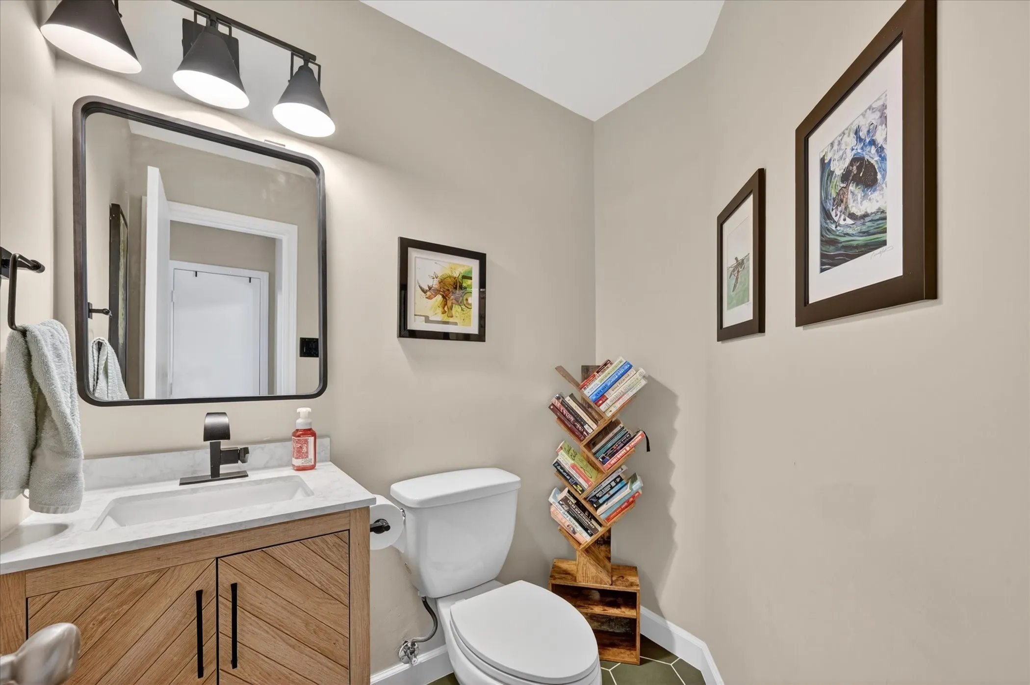 Downstairs half bathroom