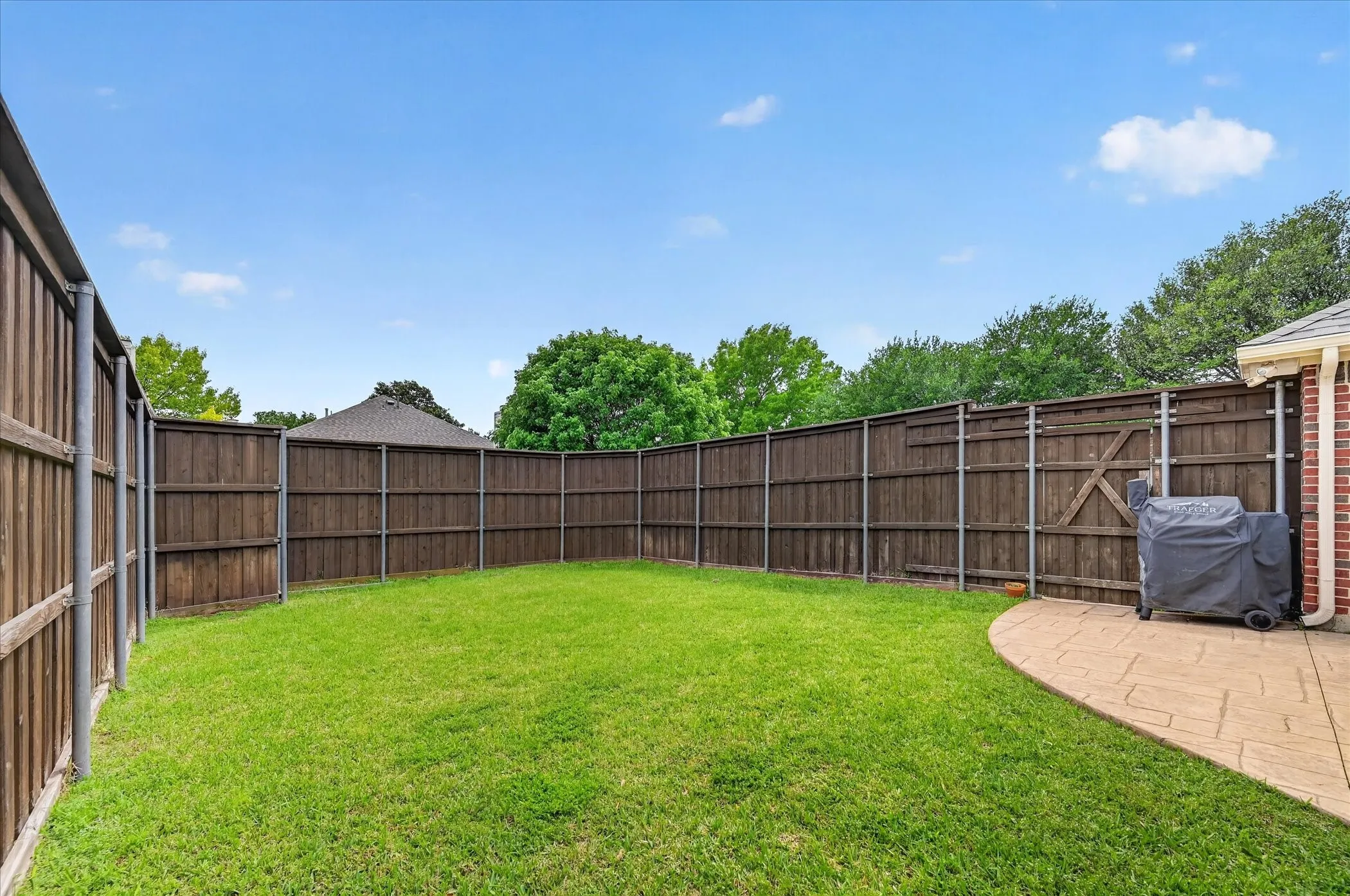 Large enough for the kids to play, a pool & to entertain