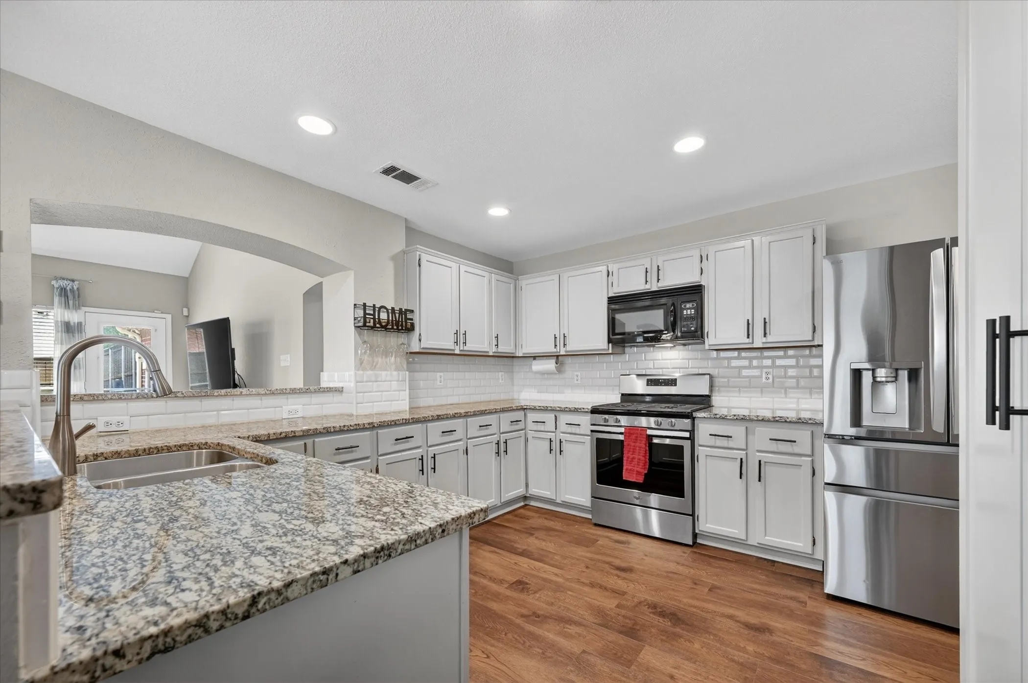 Single Family Residence For Sale in Collin County , 1026 Carlisle Drive, Allen, Texas 75002, 4 Bedroom, 3 Bathroom, 2 Garage spaces, 2,722 Sqft, built in 1993, mls#21316252, Real Estate Agent in Allen, Homes For Sale in Collin county, Homes For Sale in Allen, Realtor in Allen Texas, Real Estate Brokerage Independent Realty Texas, Luminita Cordes Realtor