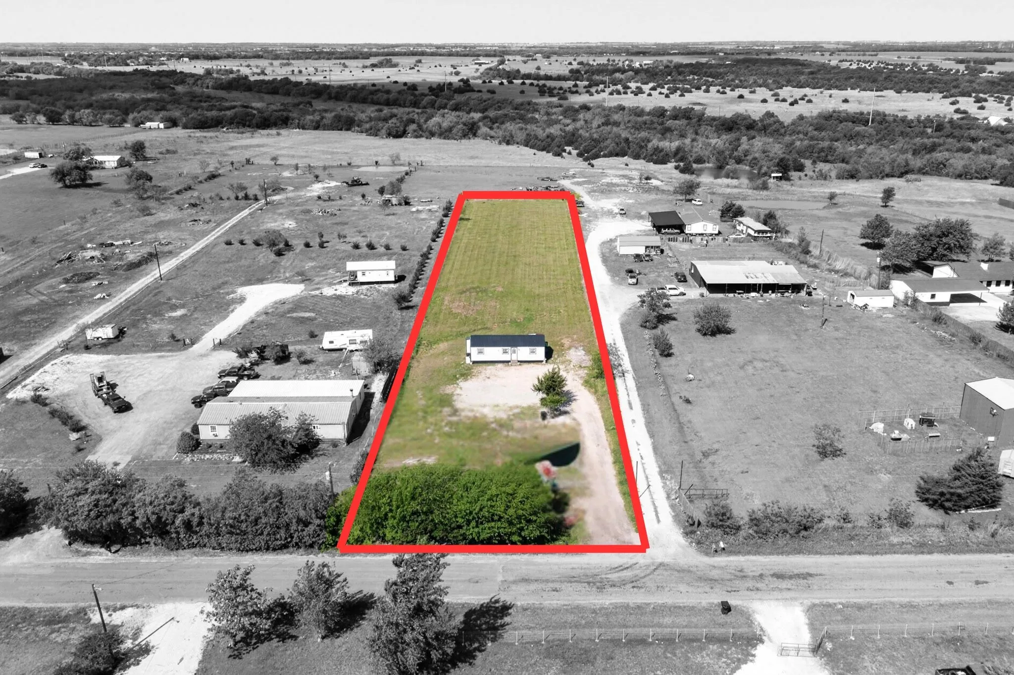Single Family Residence For Sale in Hunt County , 4722 County Road 2648, Royse City, Texas 75189, 2 Bedroom, 2 Bathroom, Garage spaces, 640 Sqft, built in 2020, mls#21316305, Real Estate Agent in Royse City, Homes For Sale in Hunt county, Homes For Sale in Royse City, Realtor in Royse City Texas, Real Estate Brokerage Independent Realty Texas, Luminita Cordes Realtor