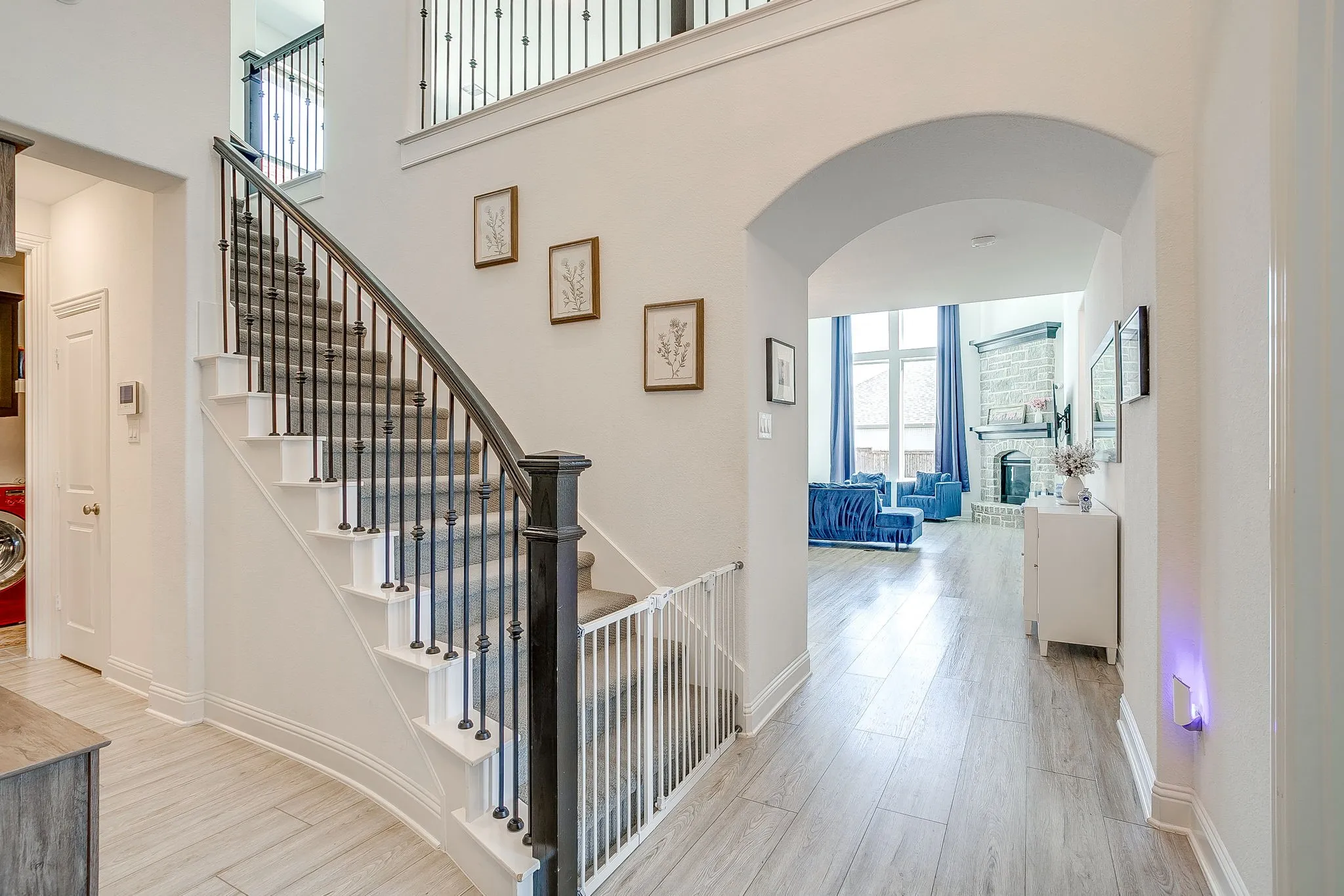 Single Family Residence For Sale in Parker County , 2009 Roundtree Circle E, Fort Worth, Texas 76008, 4 Bedroom, 3 Bathroom, 2 Garage spaces, 3,001 Sqft, built in 2021, Price $720,000, mls#21316801, Real Estate Agent in Fort Worth, Homes For Sale in Parker county, Homes For Sale in Fort Worth, Realtor in Fort Worth Texas, Real Estate Brokerage Independent Realty Texas, Luminita Cordes Realtor