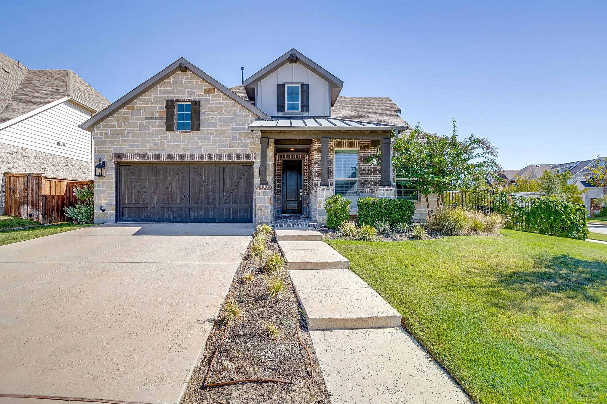 Single Family Residence For Sale in Parker County , 2009 Roundtree Circle E, Fort Worth, Texas 76008, 4 Bedroom, 3 Bathroom, 2 Garage spaces, 3,001 Sqft, built in 2021, Price $720,000, mls#21316801, Real Estate Agent in Fort Worth, Homes For Sale in Parker county, Homes For Sale in Fort Worth, Realtor in Fort Worth Texas, Real Estate Brokerage Independent Realty Texas, Luminita Cordes Realtor