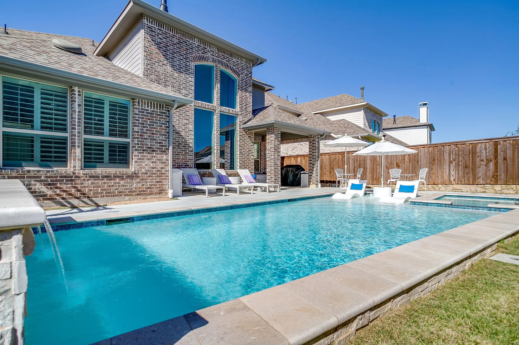 Single Family Residence For Sale in Parker County , 2009 Roundtree Circle E, Fort Worth, Texas 76008, 4 Bedroom, 3 Bathroom, 2 Garage spaces, 3,001 Sqft, built in 2021, Price $720,000, mls#21316801, Real Estate Agent in Fort Worth, Homes For Sale in Parker county, Homes For Sale in Fort Worth, Realtor in Fort Worth Texas, Real Estate Brokerage Independent Realty Texas, Luminita Cordes Realtor