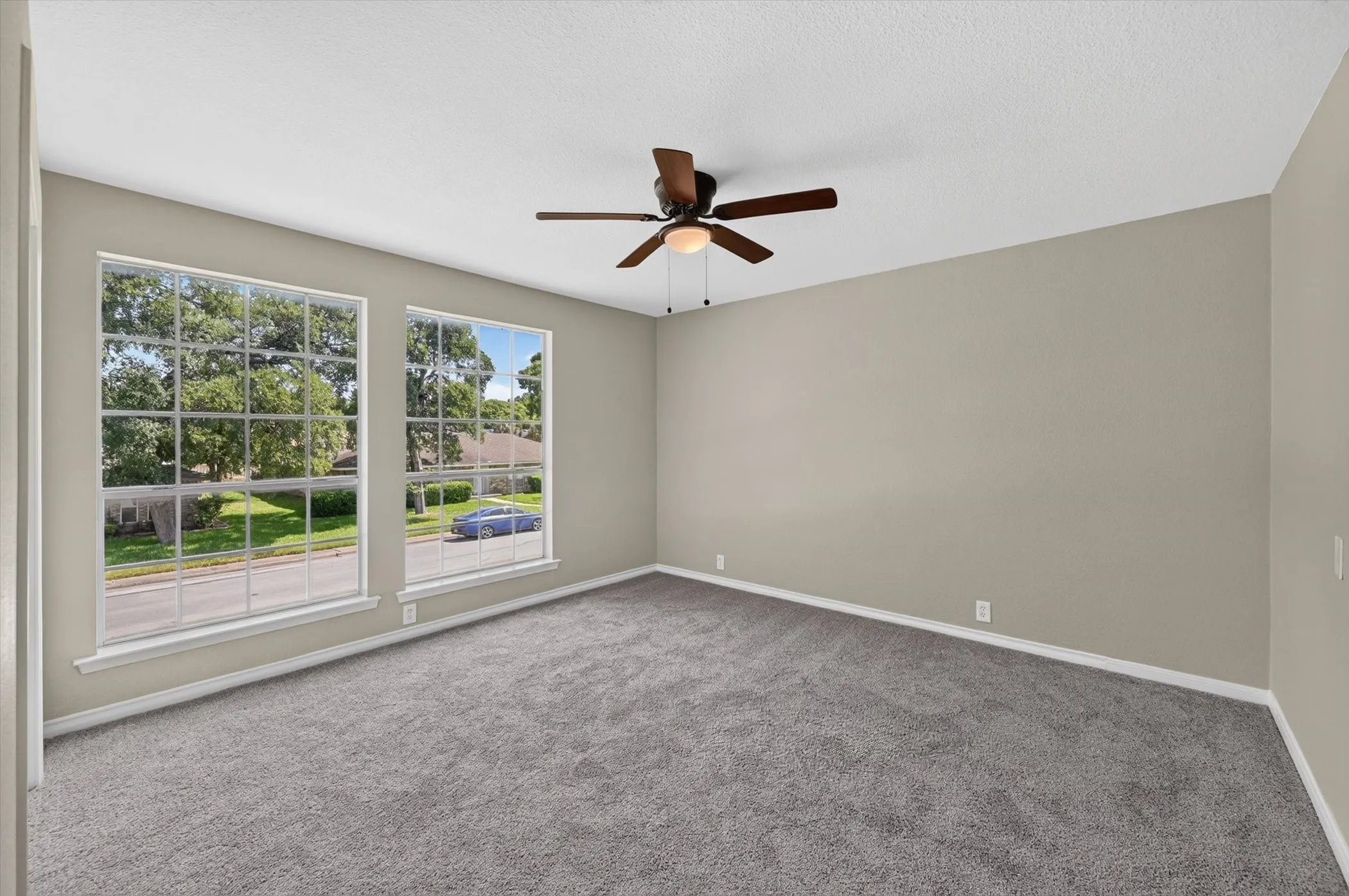 Single Family Residence For Sale in Dallas County , 344 Woodbrook Drive, De Soto, Texas 75115, 4 Bedroom, 3 Bathroom, 2 Garage spaces, 2,537 Sqft, built in 1975, mls#21315366, Real Estate Agent in De Soto, Homes For Sale in Dallas county, Homes For Sale in De Soto, Realtor in De Soto Texas, Real Estate Brokerage Independent Realty Texas, Luminita Cordes Realtor