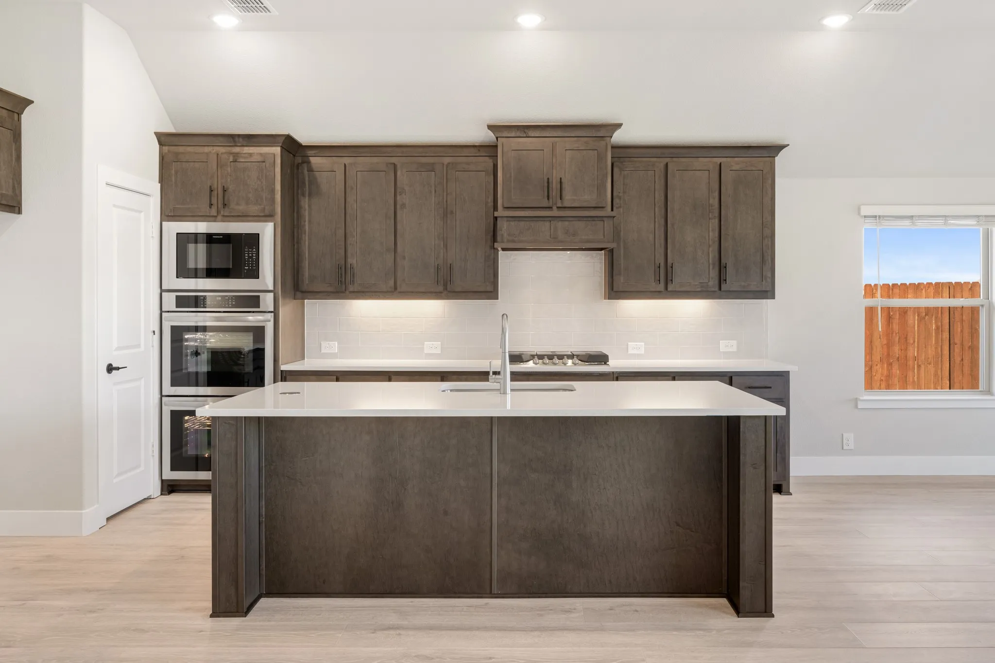 Single Family Residence For Sale in Denton County , 1006 Goldenrod Drive, Justin, Texas 76247, 5 Bedroom, 4 Bathroom, 2 Garage spaces, 3,560 Sqft, built in 2026, mls#21316792, Real Estate Agent in Justin, Homes For Sale in Denton county, Homes For Sale in Justin, Realtor in Justin Texas, Real Estate Brokerage Independent Realty Texas, Luminita Cordes Realtor
