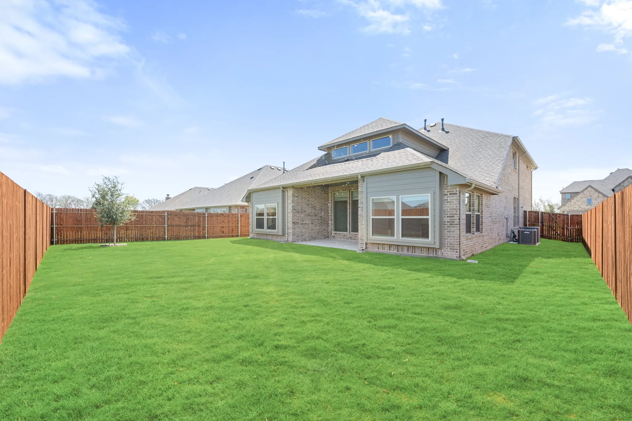 Single Family Residence For Sale in Denton County , 1006 Goldenrod Drive, Justin, Texas 76247, 5 Bedroom, 4 Bathroom, 2 Garage spaces, 3,560 Sqft, built in 2026, mls#21316792, Real Estate Agent in Justin, Homes For Sale in Denton county, Homes For Sale in Justin, Realtor in Justin Texas, Real Estate Brokerage Independent Realty Texas, Luminita Cordes Realtor