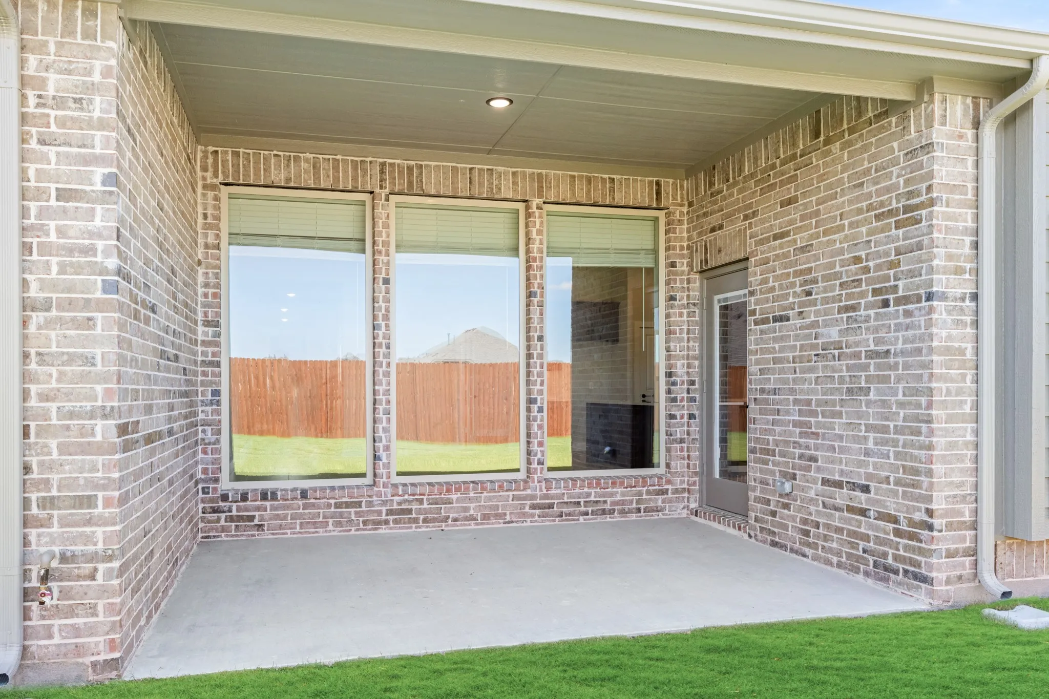 Single Family Residence For Sale in Denton County , 1006 Goldenrod Drive, Justin, Texas 76247, 5 Bedroom, 4 Bathroom, 2 Garage spaces, 3,560 Sqft, built in 2026, mls#21316792, Real Estate Agent in Justin, Homes For Sale in Denton county, Homes For Sale in Justin, Realtor in Justin Texas, Real Estate Brokerage Independent Realty Texas, Luminita Cordes Realtor