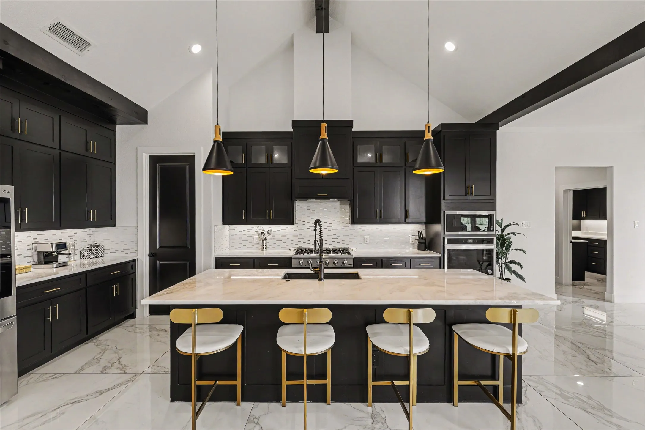 Single Family Residence For Sale in Collin County , 2909 Deer Run Trail, Farmersville, Texas 75442, 5 Bedroom, 4 Bathroom, 3 Garage spaces, 3,829 Sqft, built in 2021, mls#21288191, Real Estate Agent in Farmersville, Homes For Sale in Collin county, Homes For Sale in Farmersville, Realtor in Farmersville Texas, Real Estate Brokerage Independent Realty Texas, Luminita Cordes Realtor