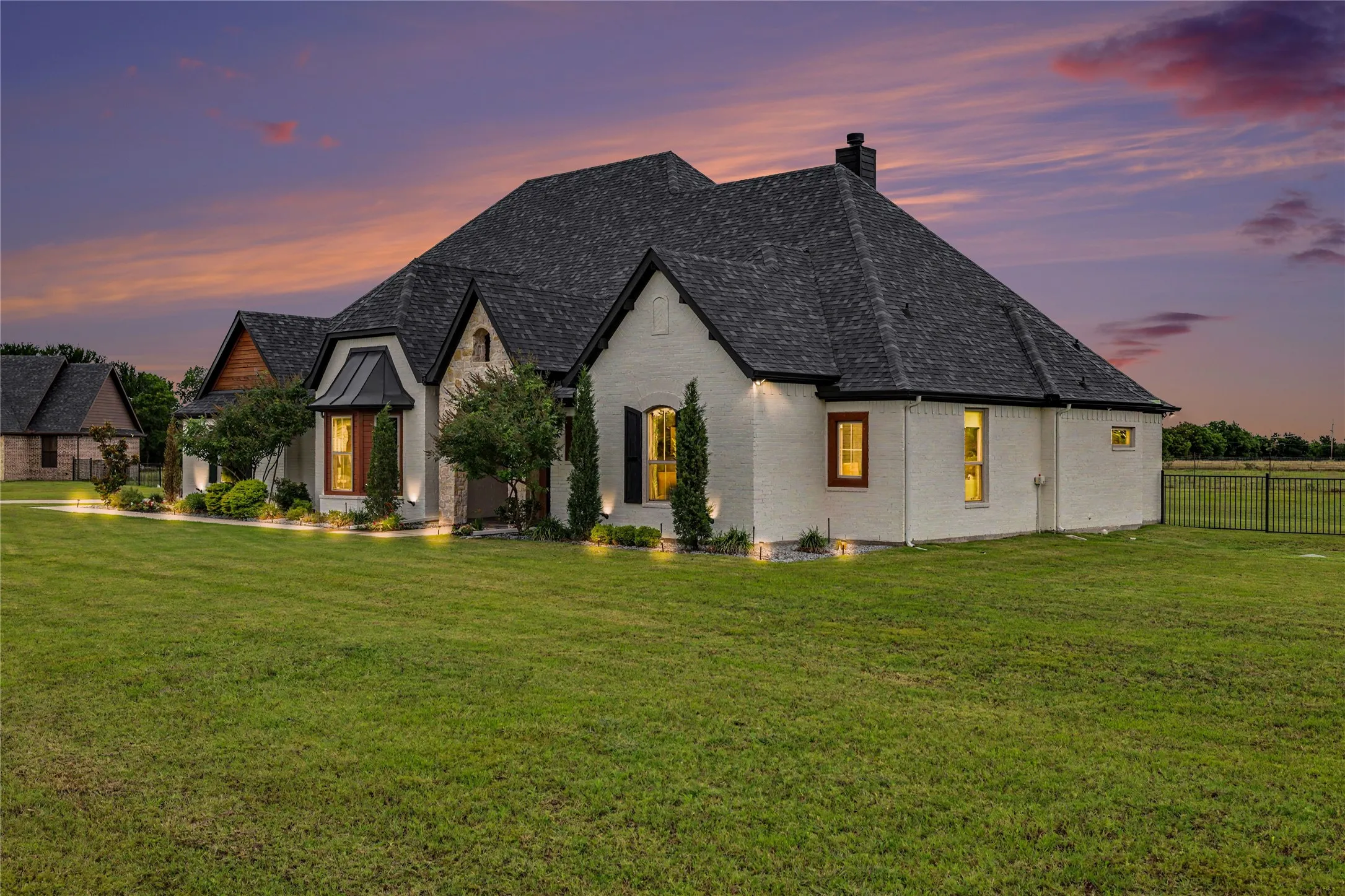 Single Family Residence For Sale in Collin County , 2909 Deer Run Trail, Farmersville, Texas 75442, 5 Bedroom, 4 Bathroom, 3 Garage spaces, 3,829 Sqft, built in 2021, mls#21288191, Real Estate Agent in Farmersville, Homes For Sale in Collin county, Homes For Sale in Farmersville, Realtor in Farmersville Texas, Real Estate Brokerage Independent Realty Texas, Luminita Cordes Realtor