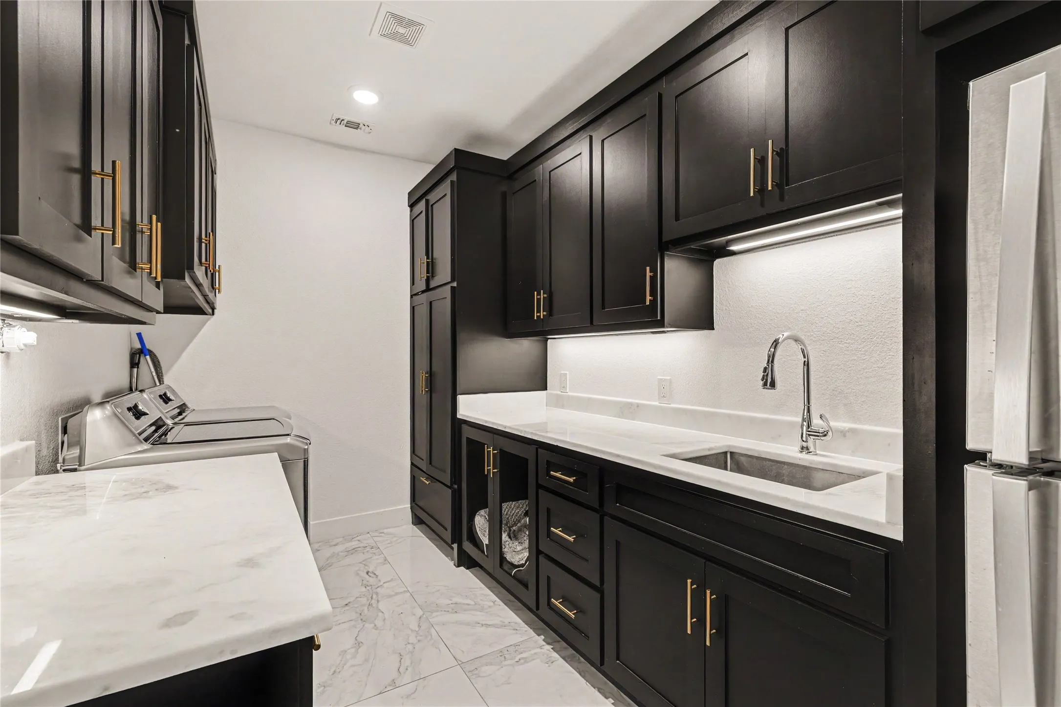 Single Family Residence For Sale in Collin County , 2909 Deer Run Trail, Farmersville, Texas 75442, 5 Bedroom, 4 Bathroom, 3 Garage spaces, 3,829 Sqft, built in 2021, mls#21288191, Real Estate Agent in Farmersville, Homes For Sale in Collin county, Homes For Sale in Farmersville, Realtor in Farmersville Texas, Real Estate Brokerage Independent Realty Texas, Luminita Cordes Realtor