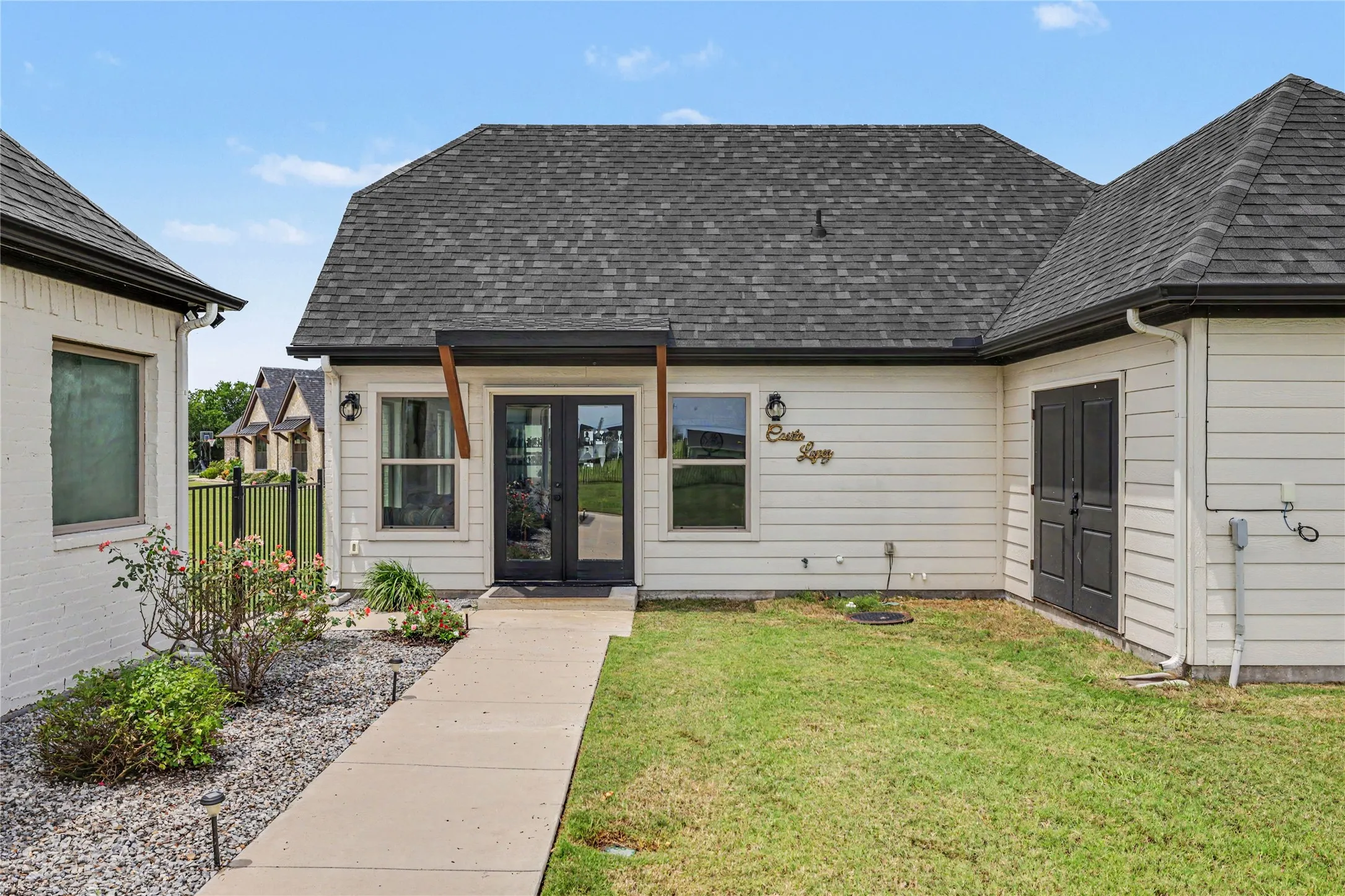 Single Family Residence For Sale in Collin County , 2909 Deer Run Trail, Farmersville, Texas 75442, 5 Bedroom, 4 Bathroom, 3 Garage spaces, 3,829 Sqft, built in 2021, mls#21288191, Real Estate Agent in Farmersville, Homes For Sale in Collin county, Homes For Sale in Farmersville, Realtor in Farmersville Texas, Real Estate Brokerage Independent Realty Texas, Luminita Cordes Realtor