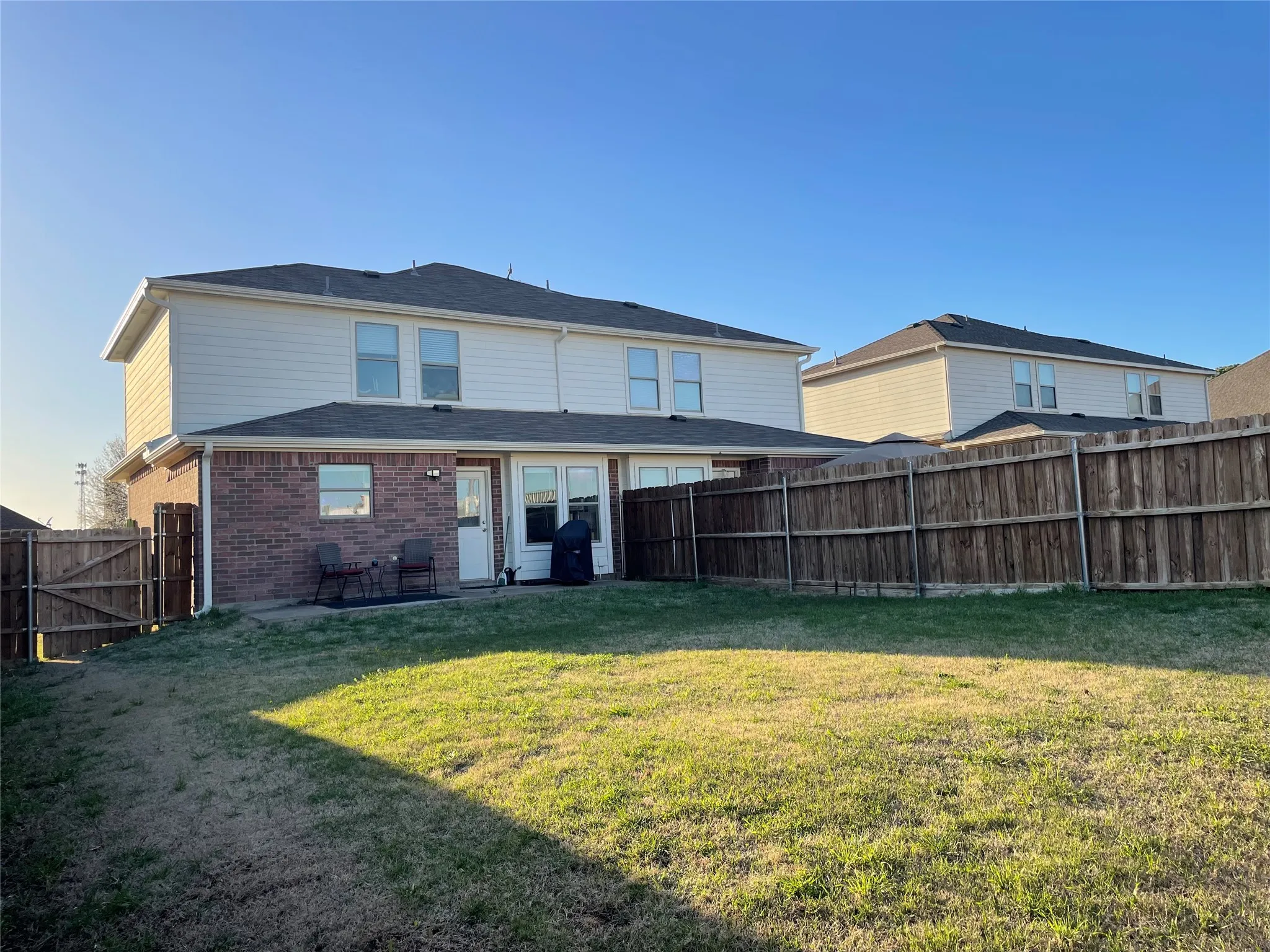 Duplex For Rent in Denton County , 233 Irick Court, Aubrey, Texas 76227, 3 Bedroom, 3 Bathroom, 2 Garage spaces, 1,346 Sqft, built in 2008, mls#21316751, Real Estate Agent in Aubrey, Homes For Rent in Denton county, Homes For Rent in Aubrey, Realtor in Aubrey Texas, Real Estate Brokerage Independent Realty Texas, Luminita Cordes Realtor