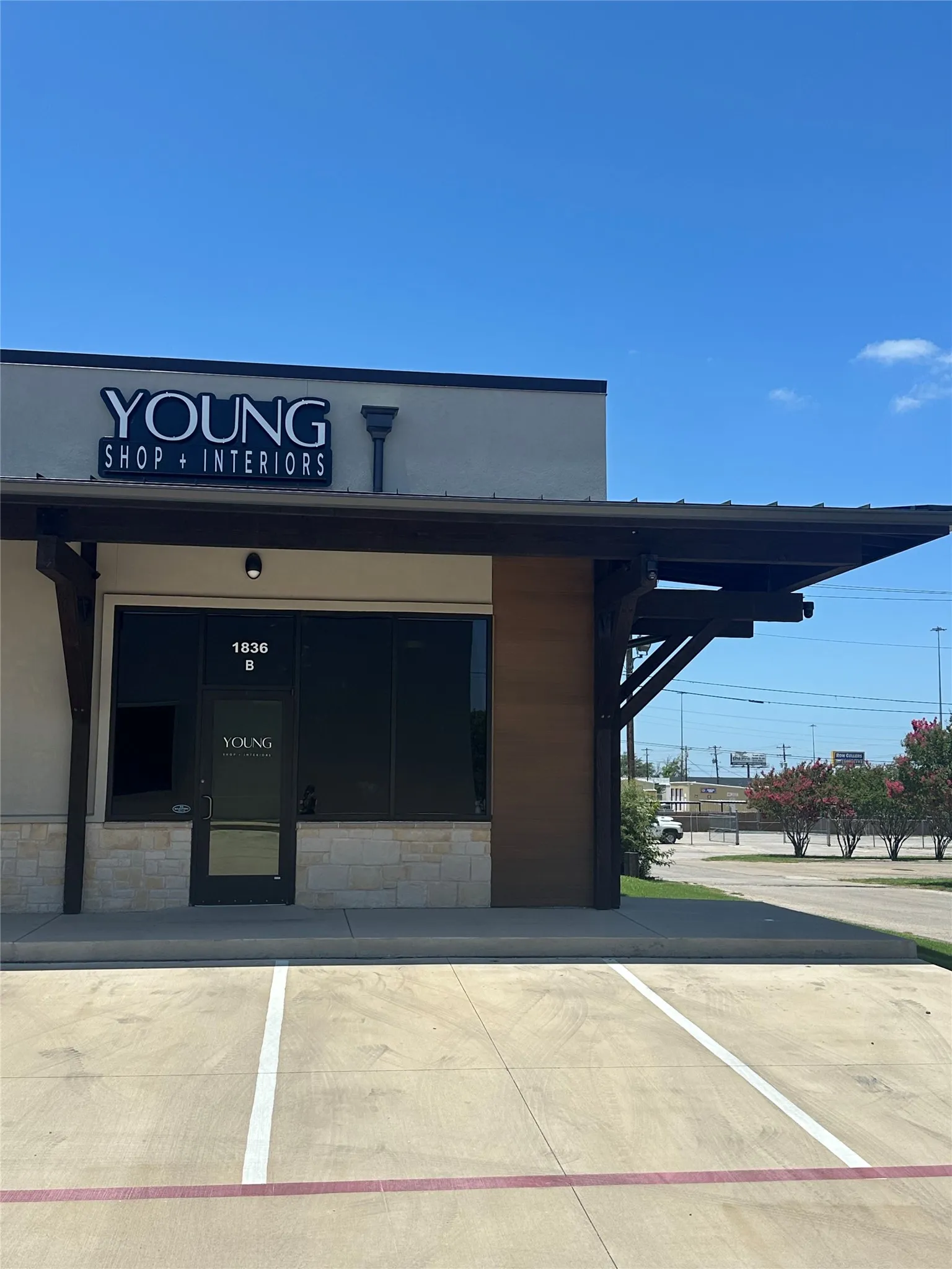 Office For Rent in Hood County , 1836 N Plaza Drive B, Granbury, Texas 76049, 0, 0, Garage spaces, 9,067 Sqft, built in 2024, Price $2,428, mls#21315250, Real Estate Agent in Granbury, Homes For Rent in Hood county, Homes For Rent in Granbury, Realtor in Granbury Texas, Real Estate Brokerage Independent Realty Texas, Luminita Cordes Realtor