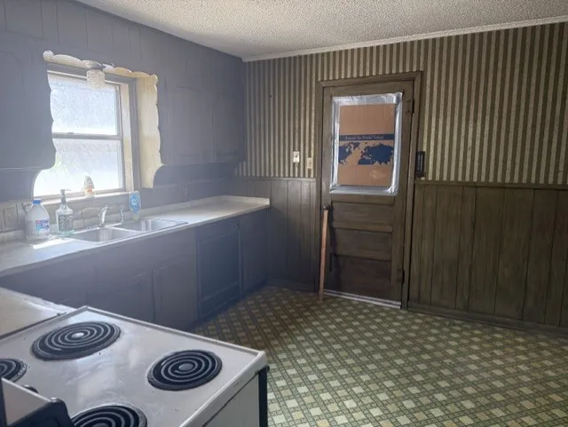 Single Family Residence For Sale in Johnson County , 2736 County Road 314, Cleburne, Texas 76031, 3 Bedroom, 2 Bathroom, 2 Garage spaces, 3,023 Sqft, built in 1965, mls#21312877, Real Estate Agent in Cleburne, Homes For Sale in Johnson county, Homes For Sale in Cleburne, Realtor in Cleburne Texas, Real Estate Brokerage Independent Realty Texas, Luminita Cordes Realtor