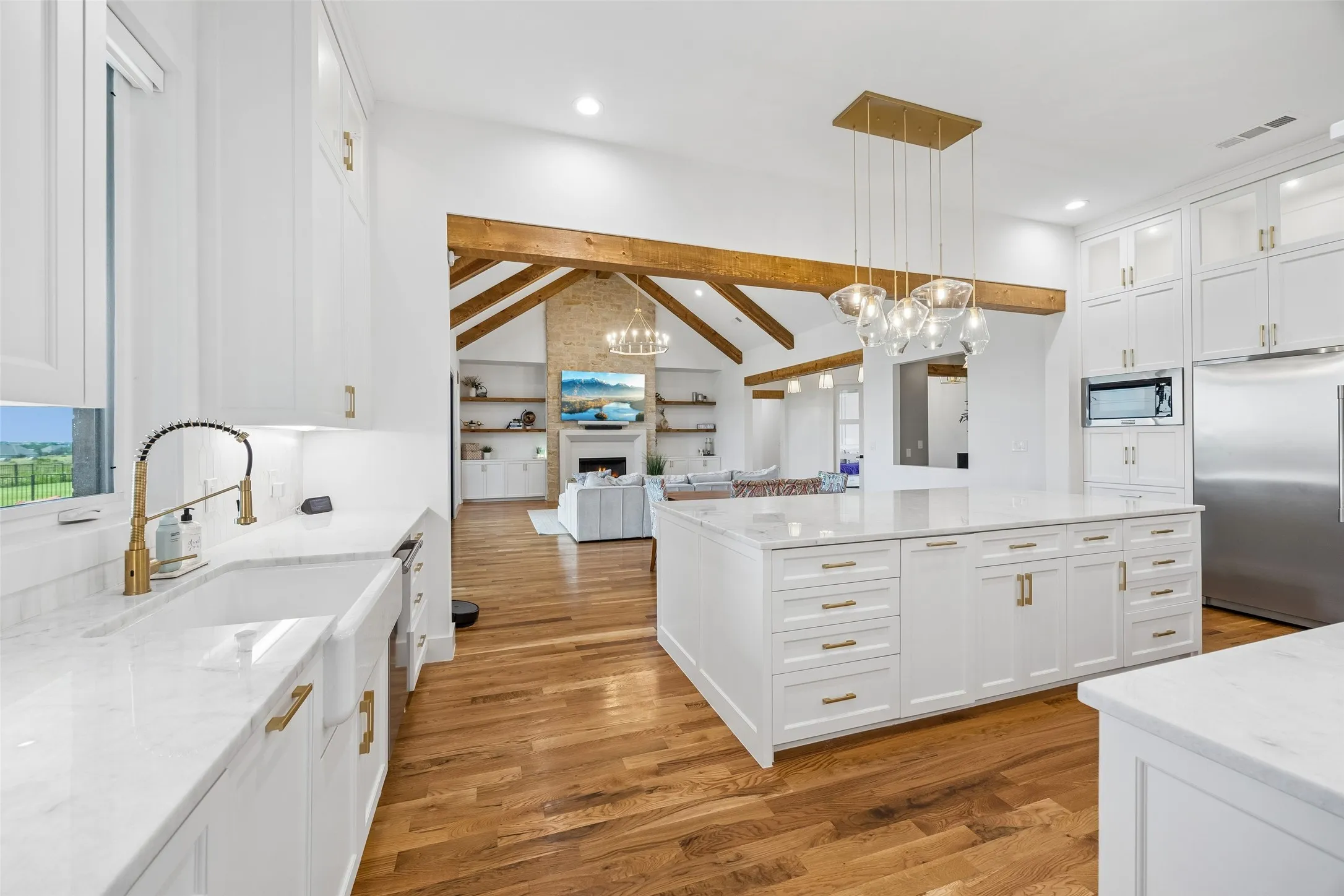 Single Family Residence For Sale in Rockwall County , 105 Stafford Drive, Heath, Texas 75032, 4 Bedroom, 5 Bathroom, 3 Garage spaces, 4,098 Sqft, built in 2023, mls#21310868, Real Estate Agent in Heath, Homes For Sale in Rockwall county, Homes For Sale in Heath, Realtor in Heath Texas, Real Estate Brokerage Independent Realty Texas, Luminita Cordes Realtor