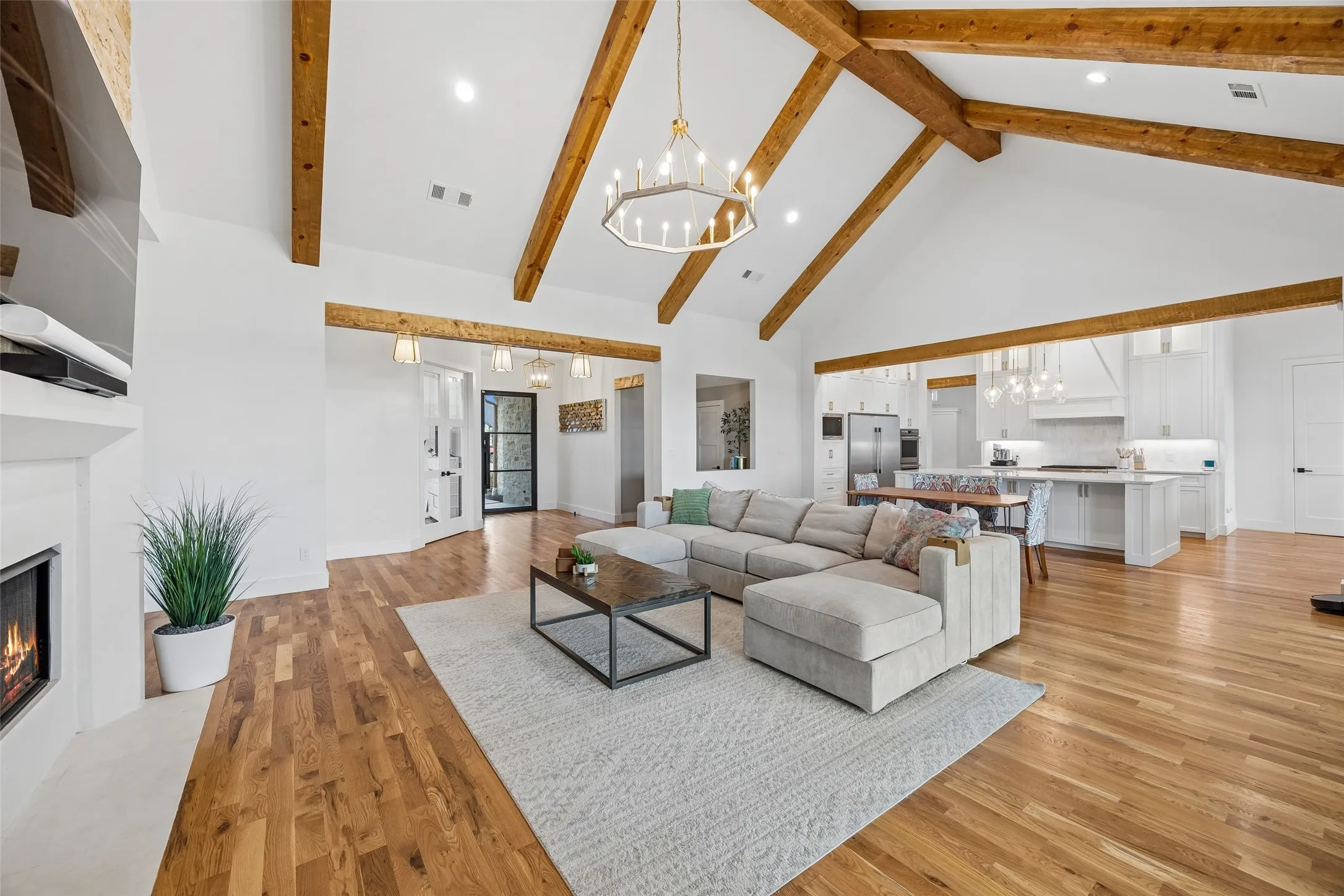Single Family Residence For Sale in Rockwall County , 105 Stafford Drive, Heath, Texas 75032, 4 Bedroom, 5 Bathroom, 3 Garage spaces, 4,098 Sqft, built in 2023, mls#21310868, Real Estate Agent in Heath, Homes For Sale in Rockwall county, Homes For Sale in Heath, Realtor in Heath Texas, Real Estate Brokerage Independent Realty Texas, Luminita Cordes Realtor